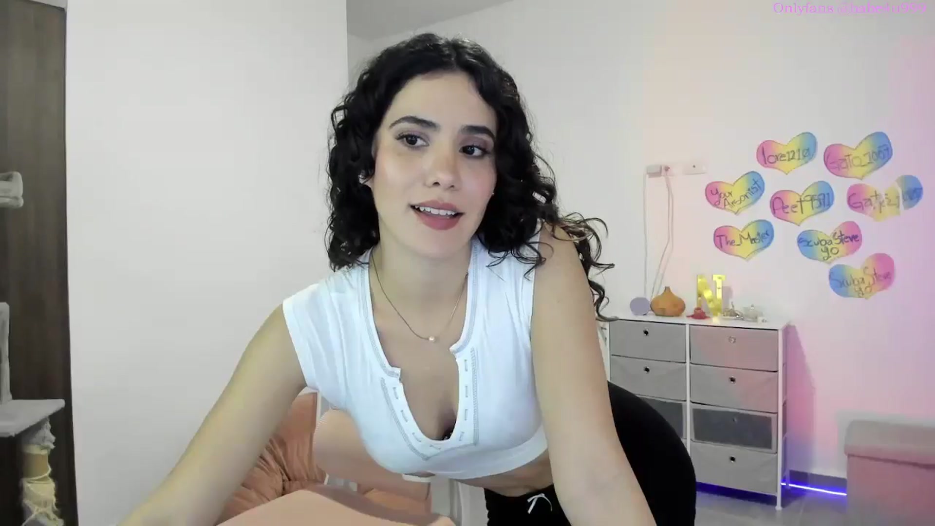 Gallery image thumbnail from MiauuB's myfreecams stream on, 11/07/2025, 02:00 image 14 of 20