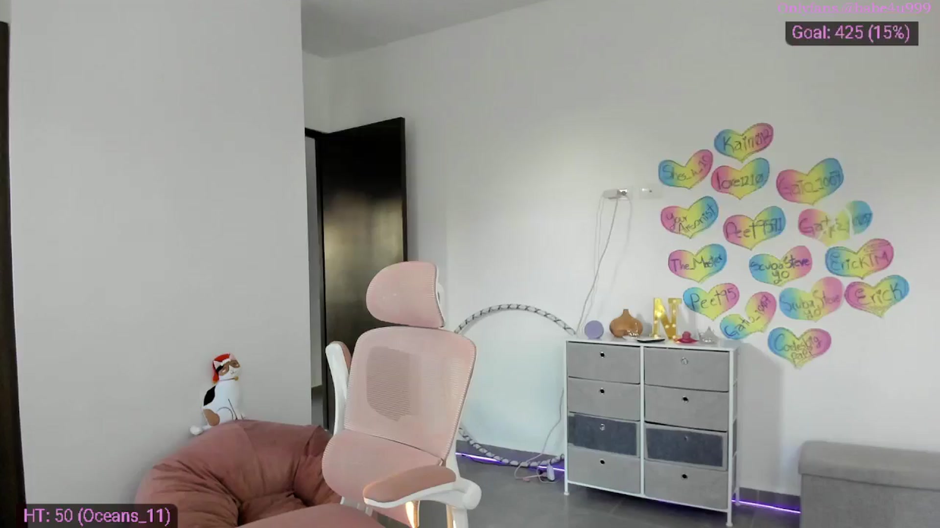 Gallery image thumbnail from MiauuB's myfreecams stream on, 12/01/2025, 01:49 image 1 of 20