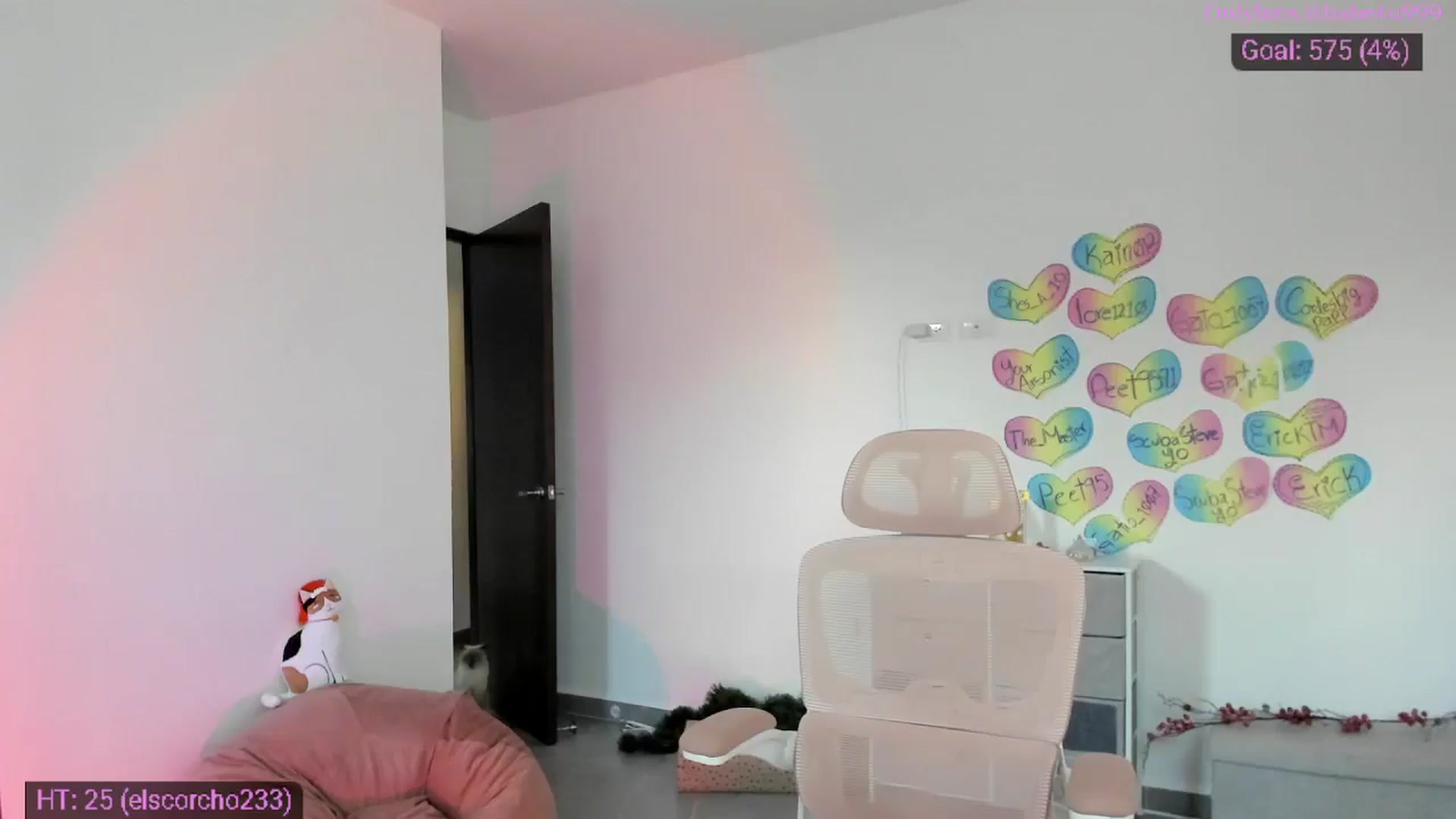 Gallery image thumbnail from MiauuB's myfreecams stream on, 12/02/2025, 23:18 image 17 of 20