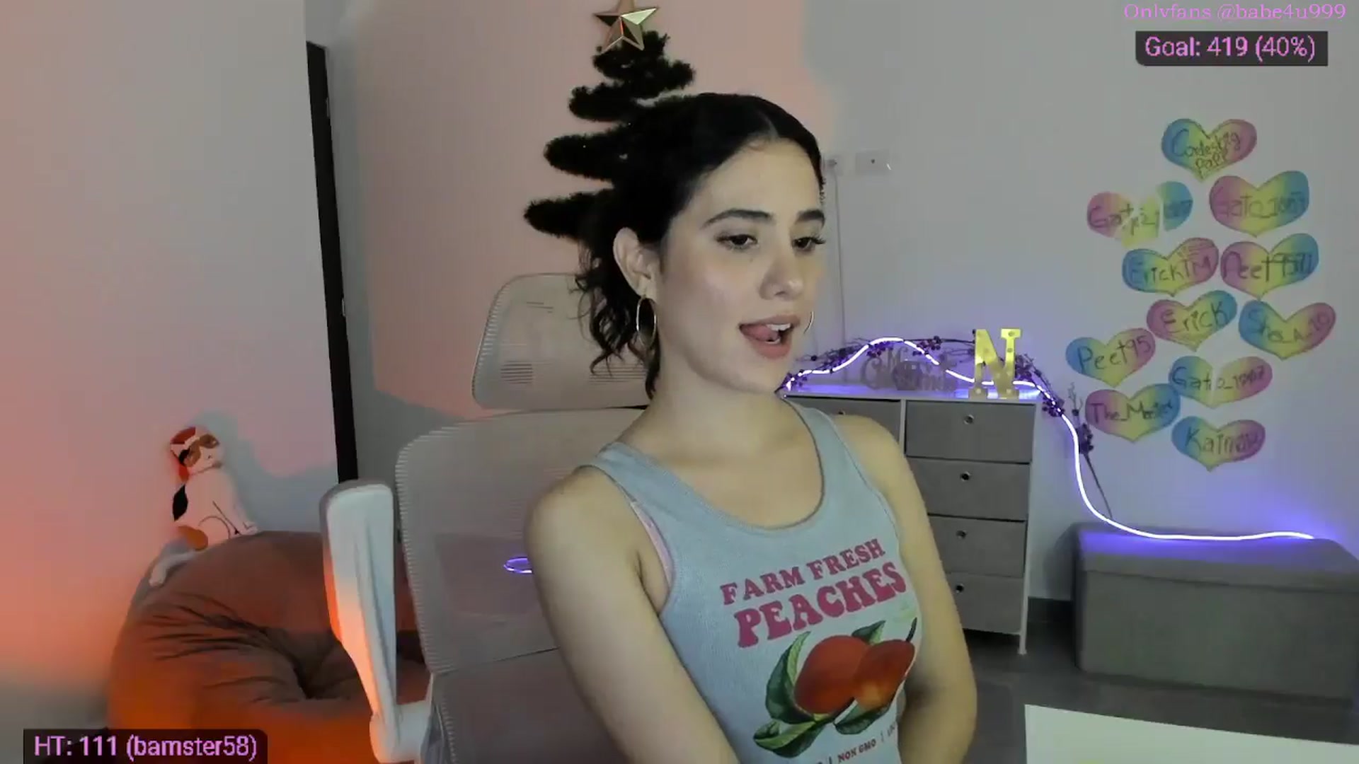 Gallery image thumbnail from MiauuB's myfreecams stream on, 12/04/2025, 23:11 image 11 of 20