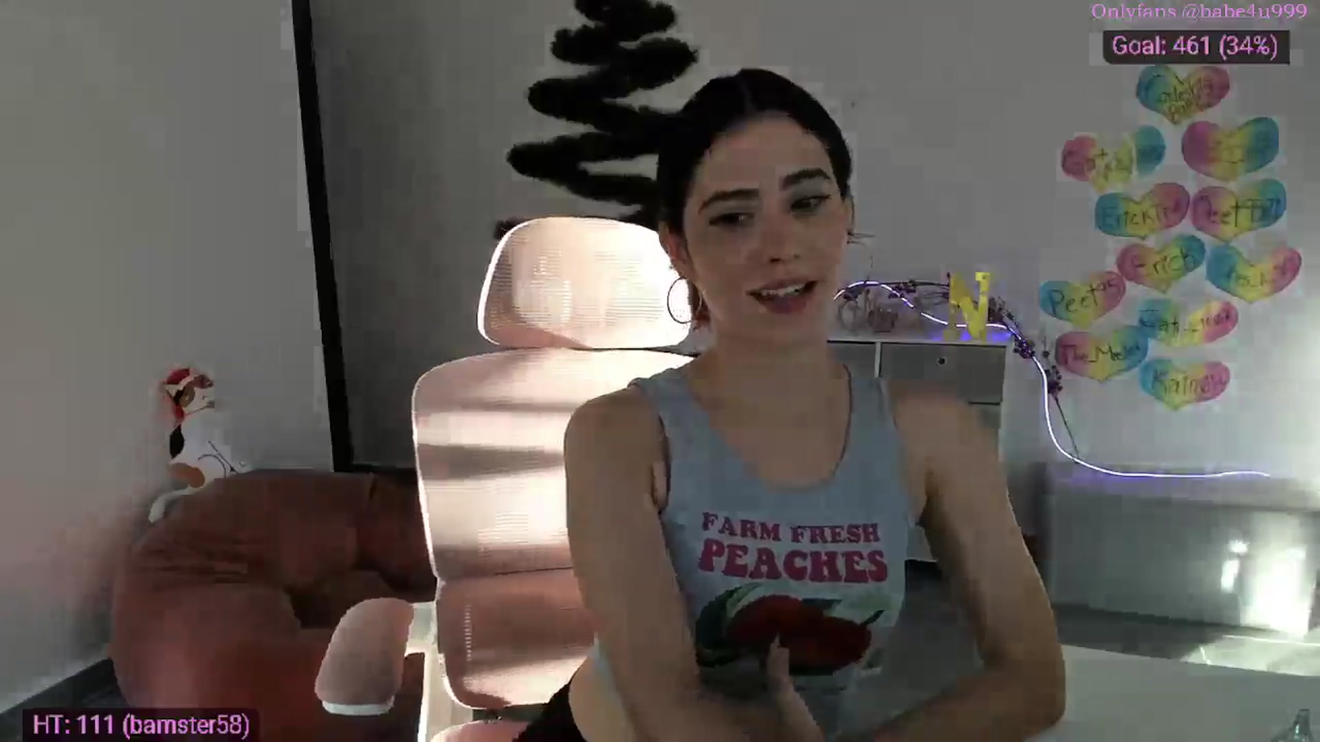 Gallery image thumbnail from MiauuB's myfreecams stream on, 12/04/2025, 23:11 image 6 of 20