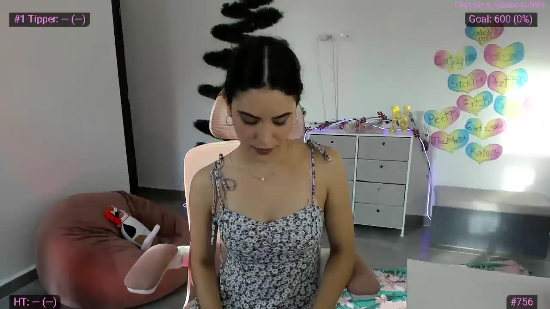 Gallery image thumbnail from MiauuB's myfreecams stream on, 12/11/2025, 22:47 image 5 of 20