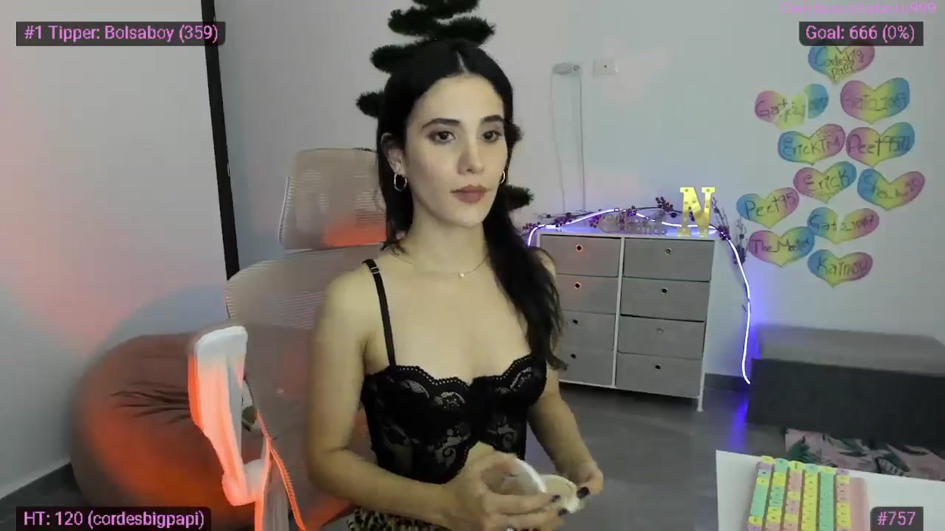 Gallery image thumbnail from MiauuB's myfreecams stream on, 12/12/2025, 03:10 image 5 of 20