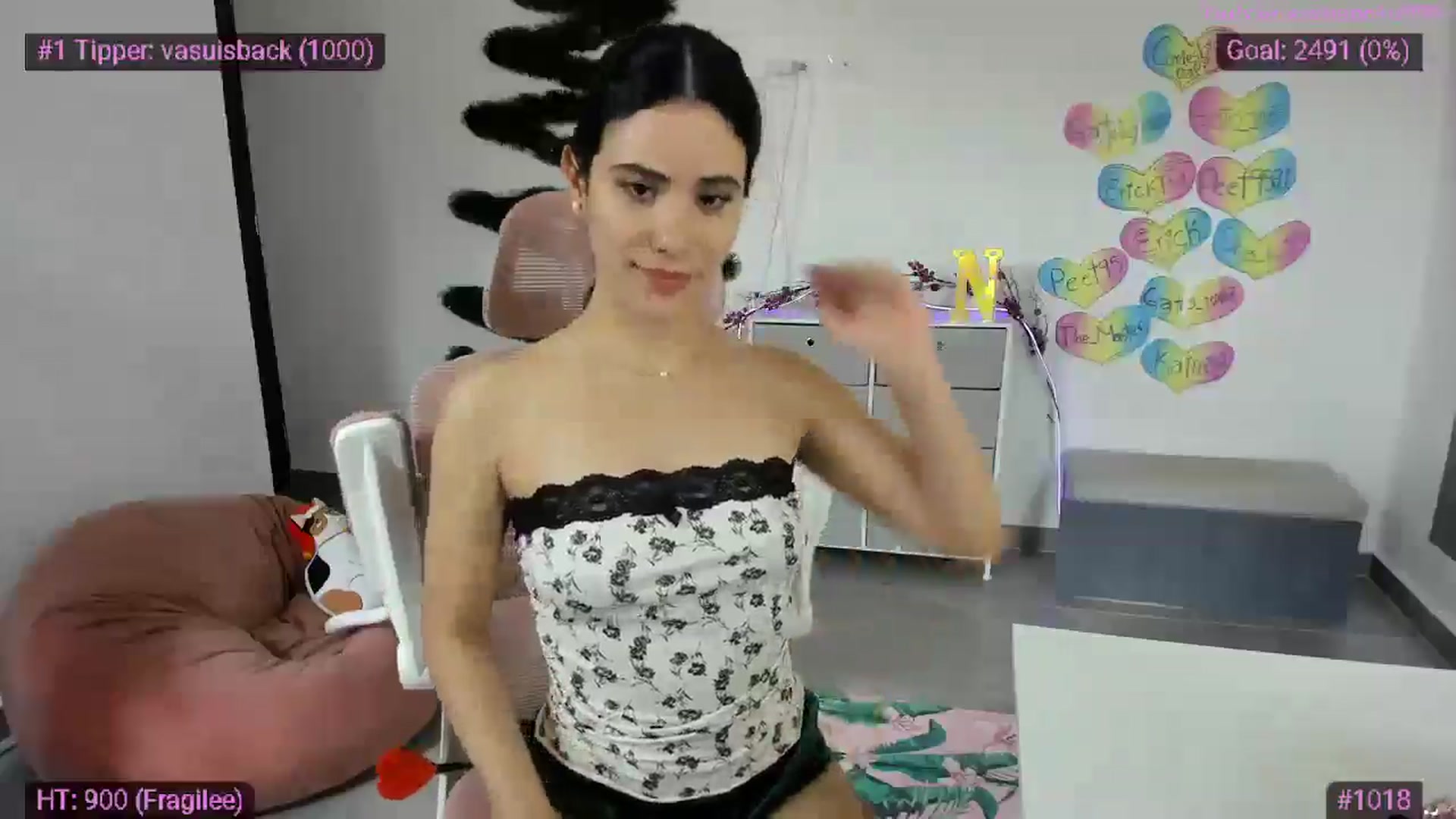 Gallery image thumbnail from MiauuB's myfreecams stream on, 12/31/2025, 21:14 image 16 of 20