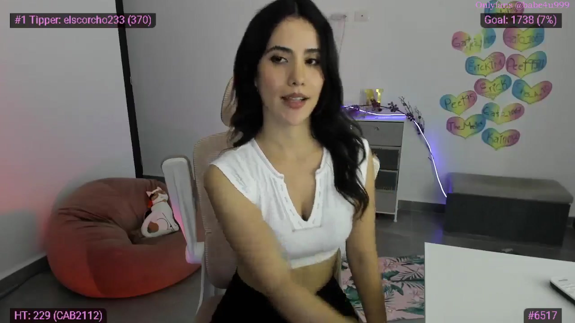 Gallery image thumbnail from MiauuB's myfreecams stream on, 01/12/2026, 24:39 image 15 of 20