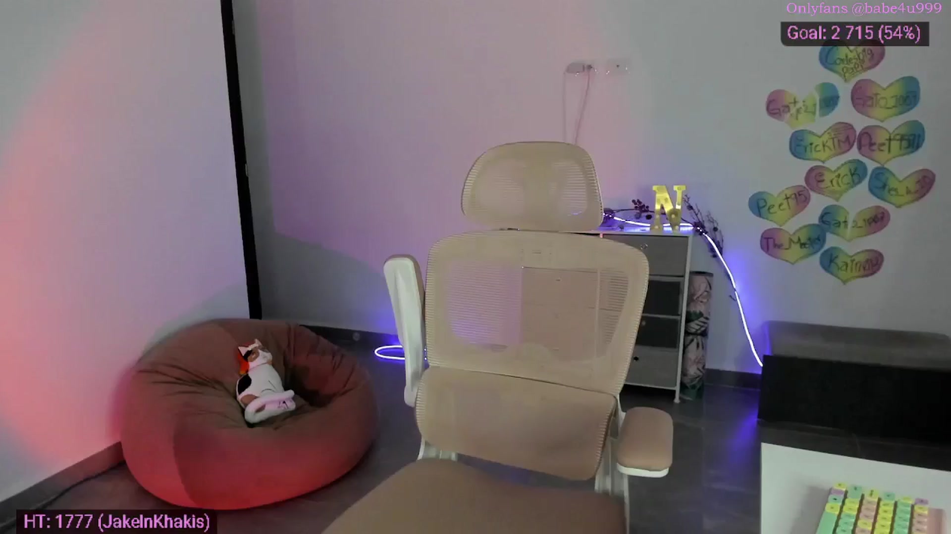 Gallery image thumbnail from MiauuB's myfreecams stream on, 01/16/2026, 04:07 image 6 of 20