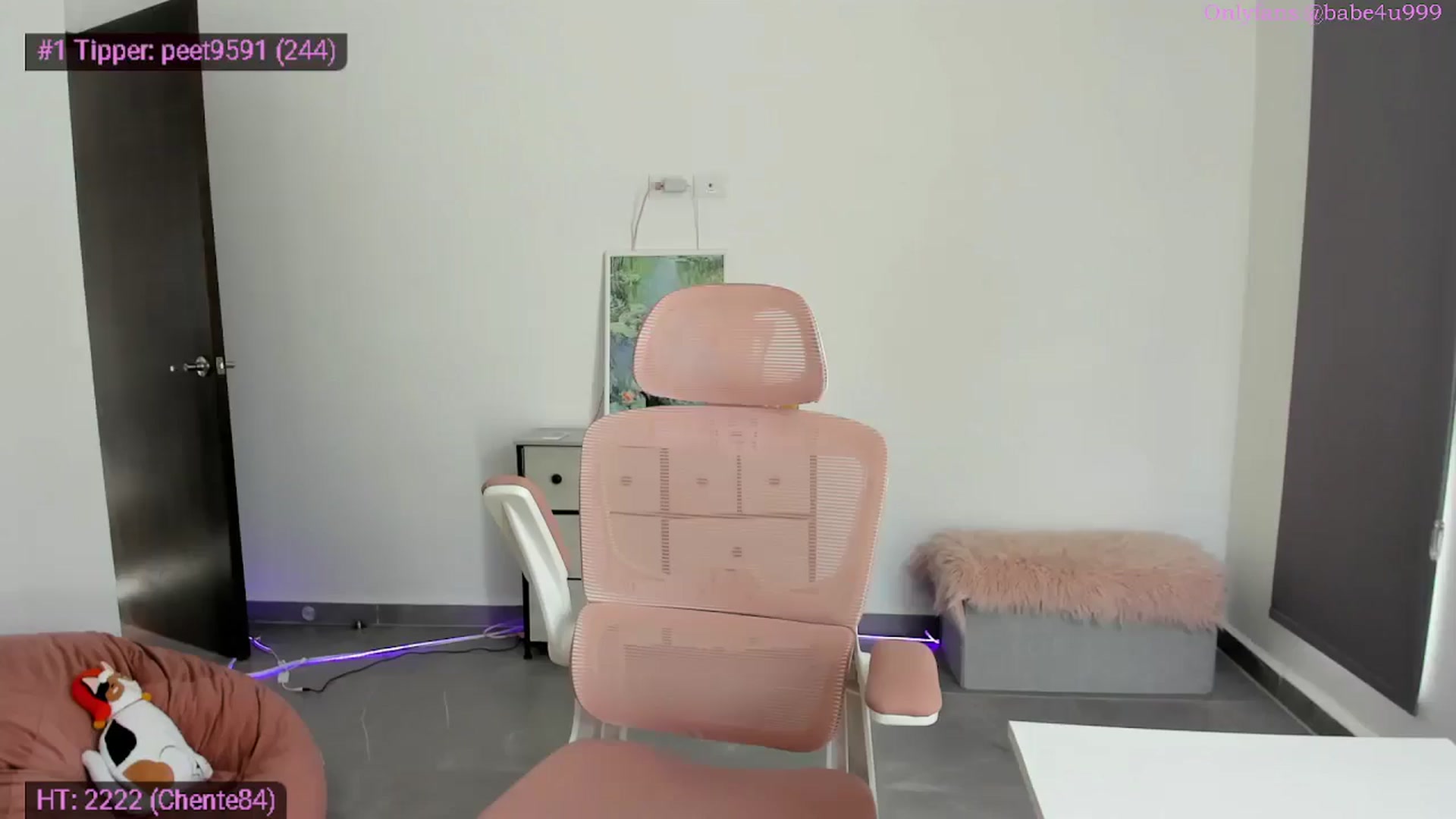 Gallery image thumbnail from MiauuB's myfreecams stream on, 02/17/2026, 22:34 image 15 of 20