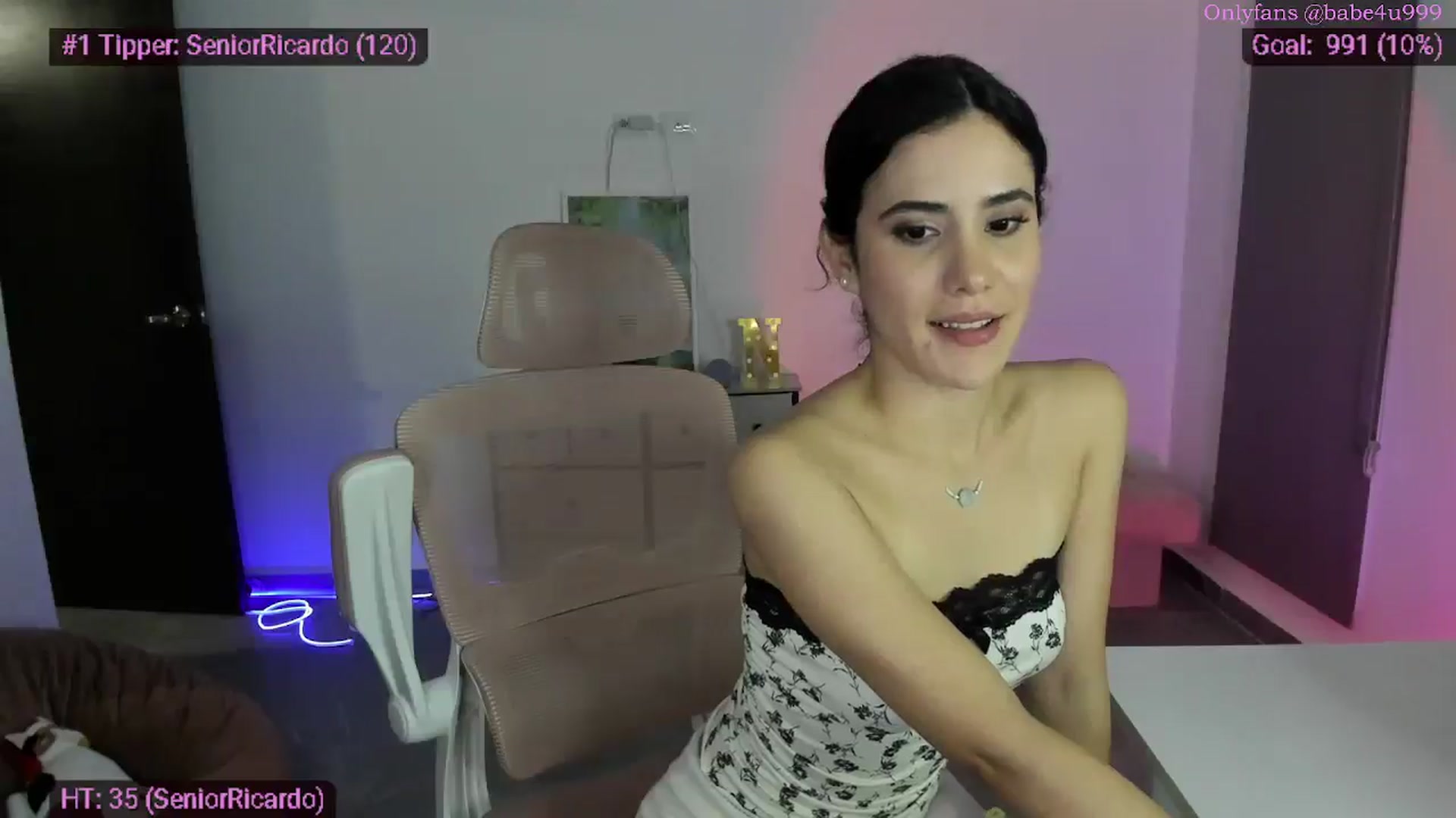 Gallery image thumbnail from MiauuB's myfreecams stream on, 03/02/2026, 02:54 image 5 of 20