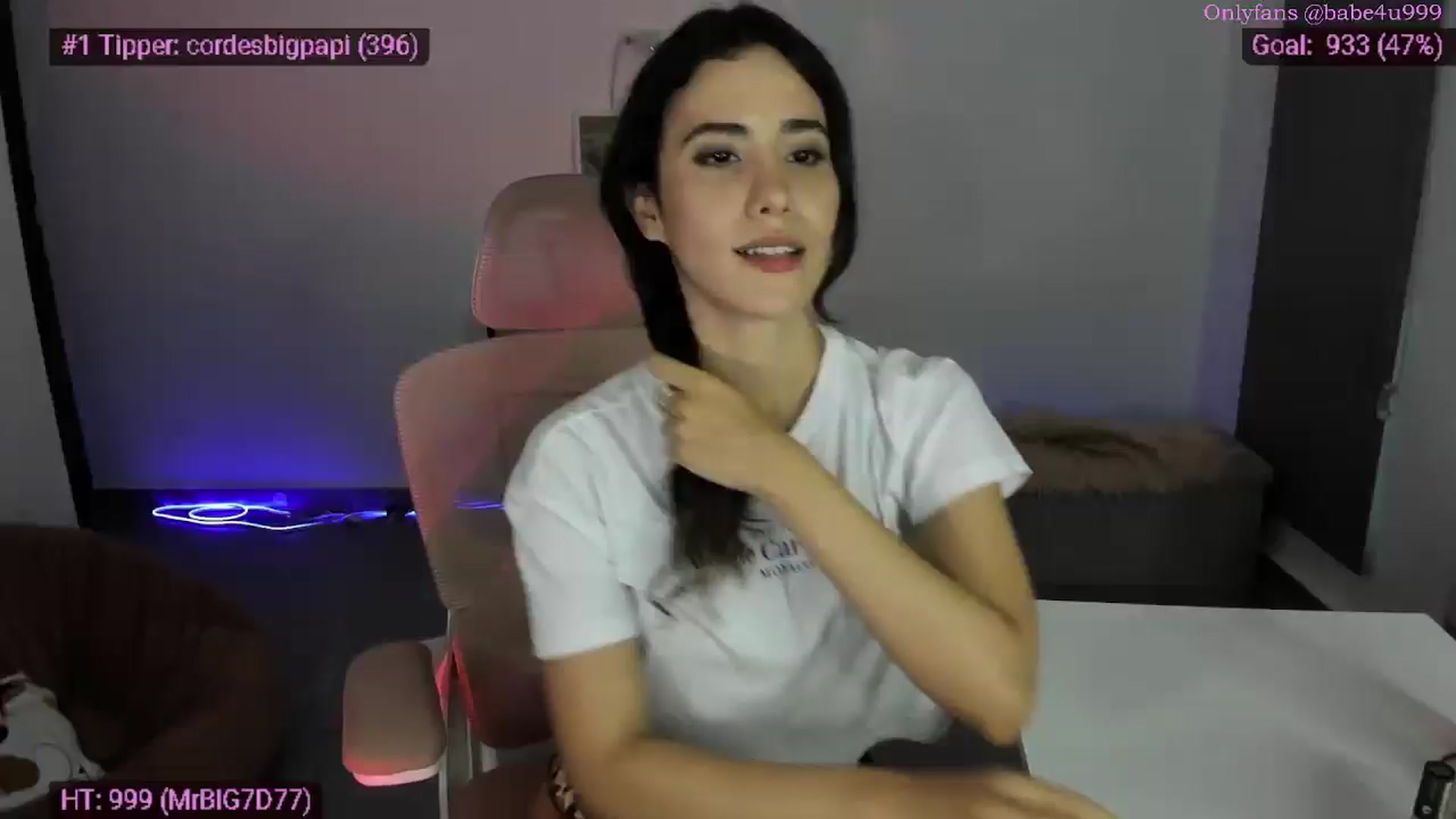 Gallery image thumbnail from MiauuB's myfreecams stream on, 03/26/2026, 04:56 image 9 of 20