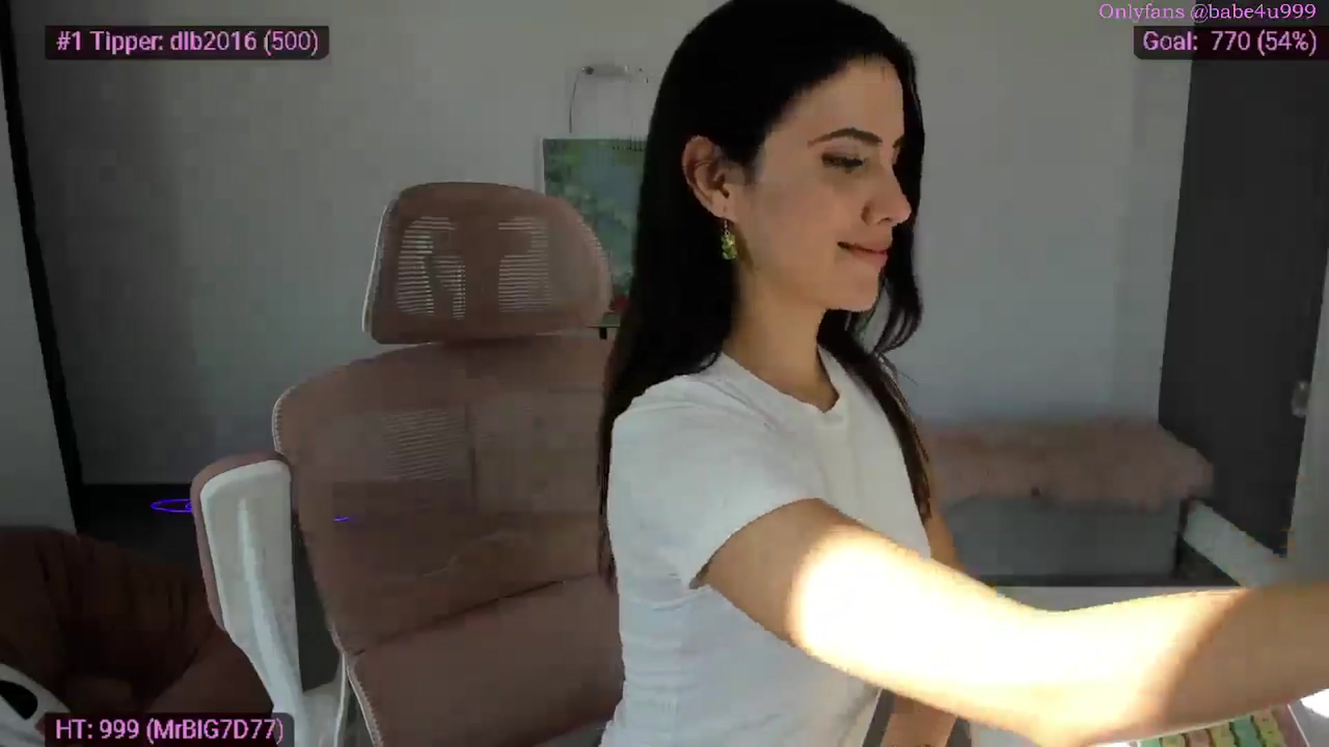 Gallery image thumbnail from MiauuB's myfreecams stream on, 03/30/2026, 22:30 image 9 of 20