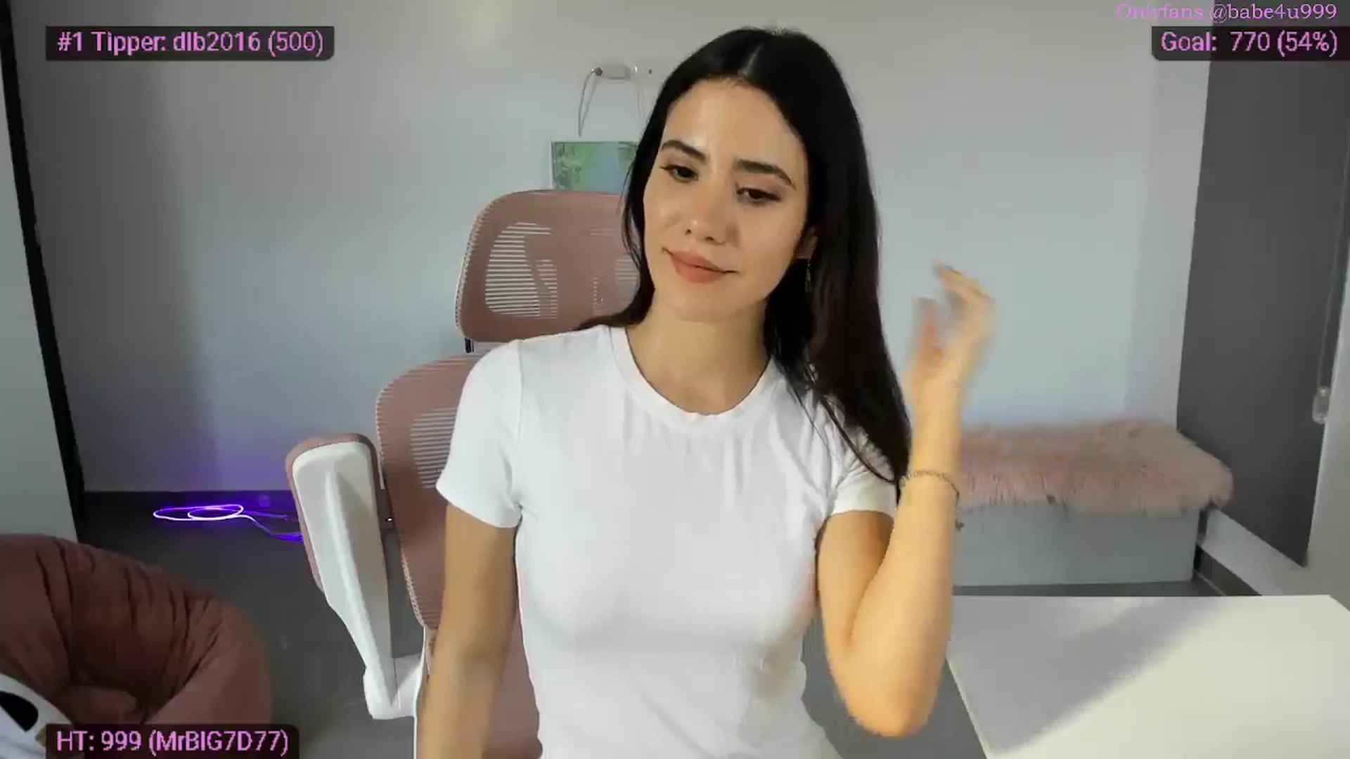 Gallery image thumbnail from MiauuB's myfreecams stream on, 03/30/2026, 22:30 image 13 of 20