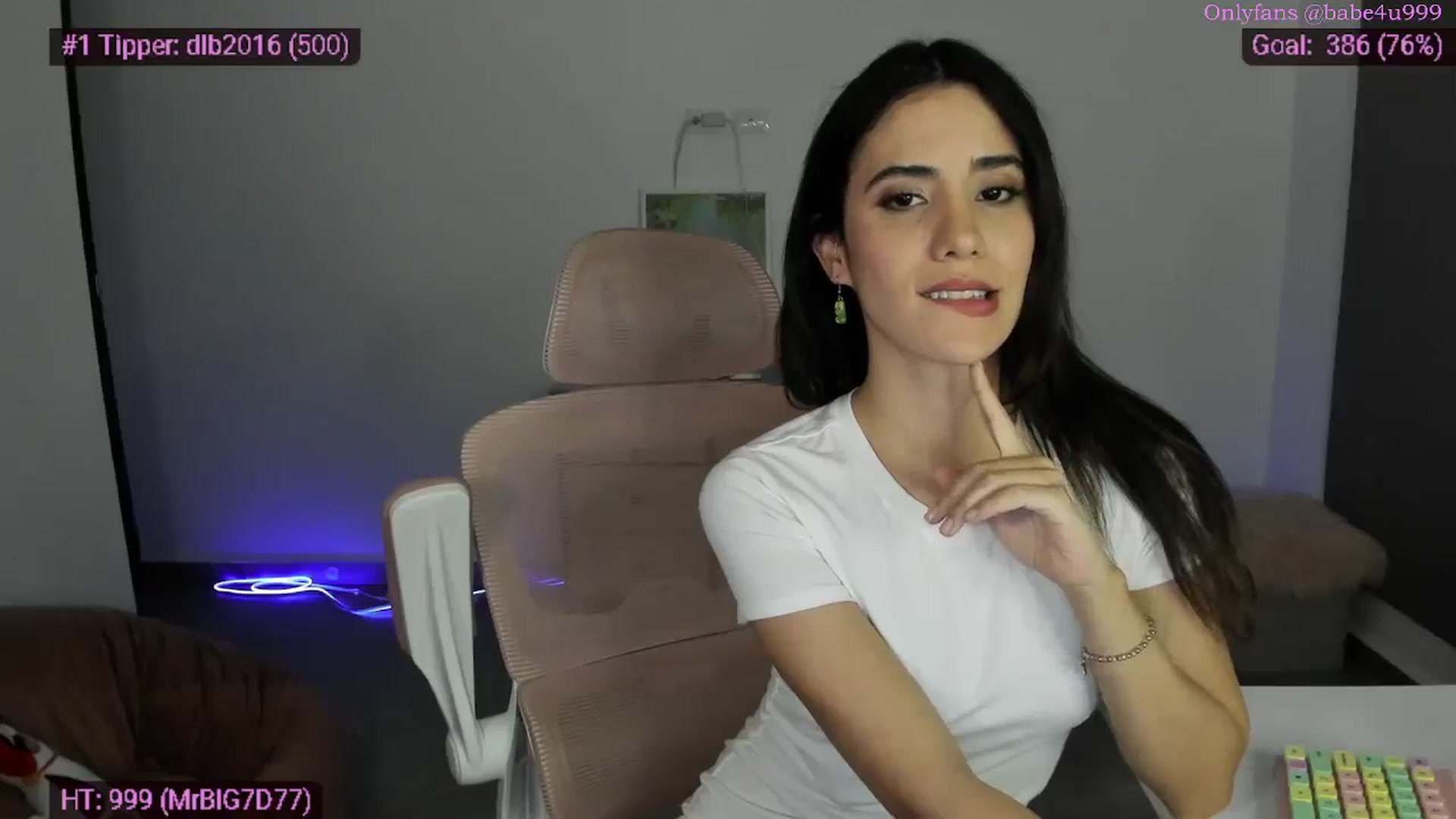 Gallery image thumbnail from MiauuB's myfreecams stream on, 03/31/2026, 01:12 image 10 of 20