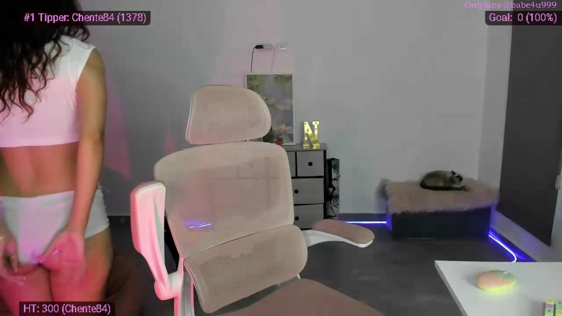 Gallery image thumbnail from MiauuB's myfreecams stream on, 06/02/2026, 01:04 image 14 of 20