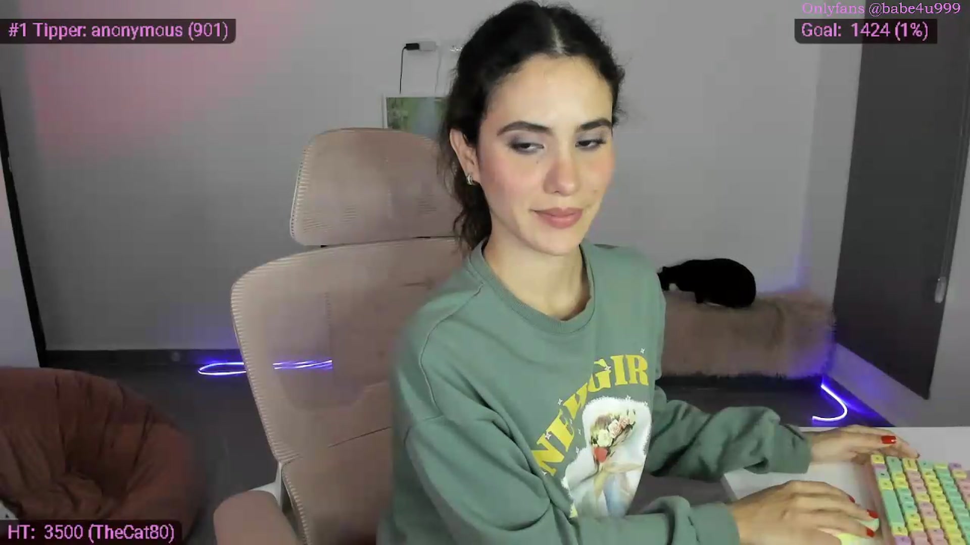 Gallery image thumbnail from MiauuB's myfreecams stream on, 06/25/2026, 05:24 image 8 of 20