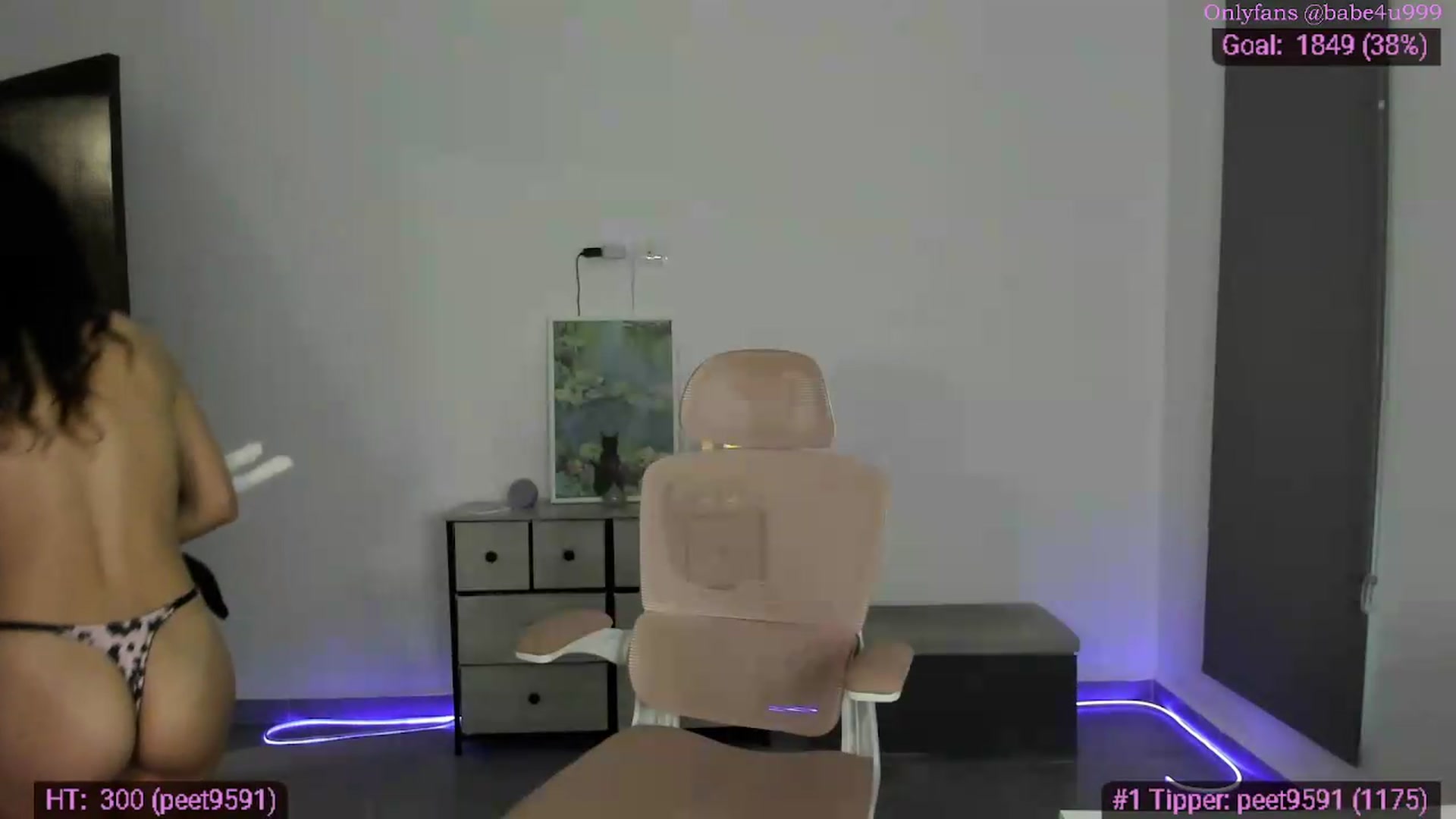 Gallery image thumbnail from MiauuB's myfreecams stream on, 07/12/2026, 04:41 image 6 of 20