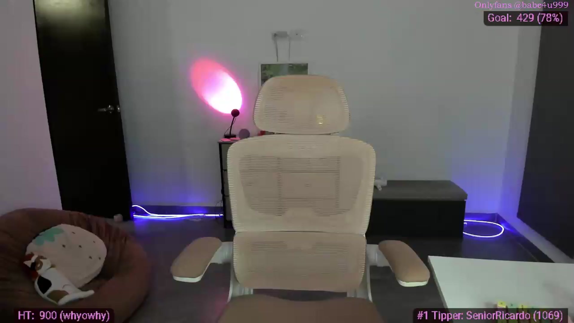 Gallery image thumbnail from MiauuB's myfreecams stream on, 07/21/2026, 05:09 image 19 of 20
