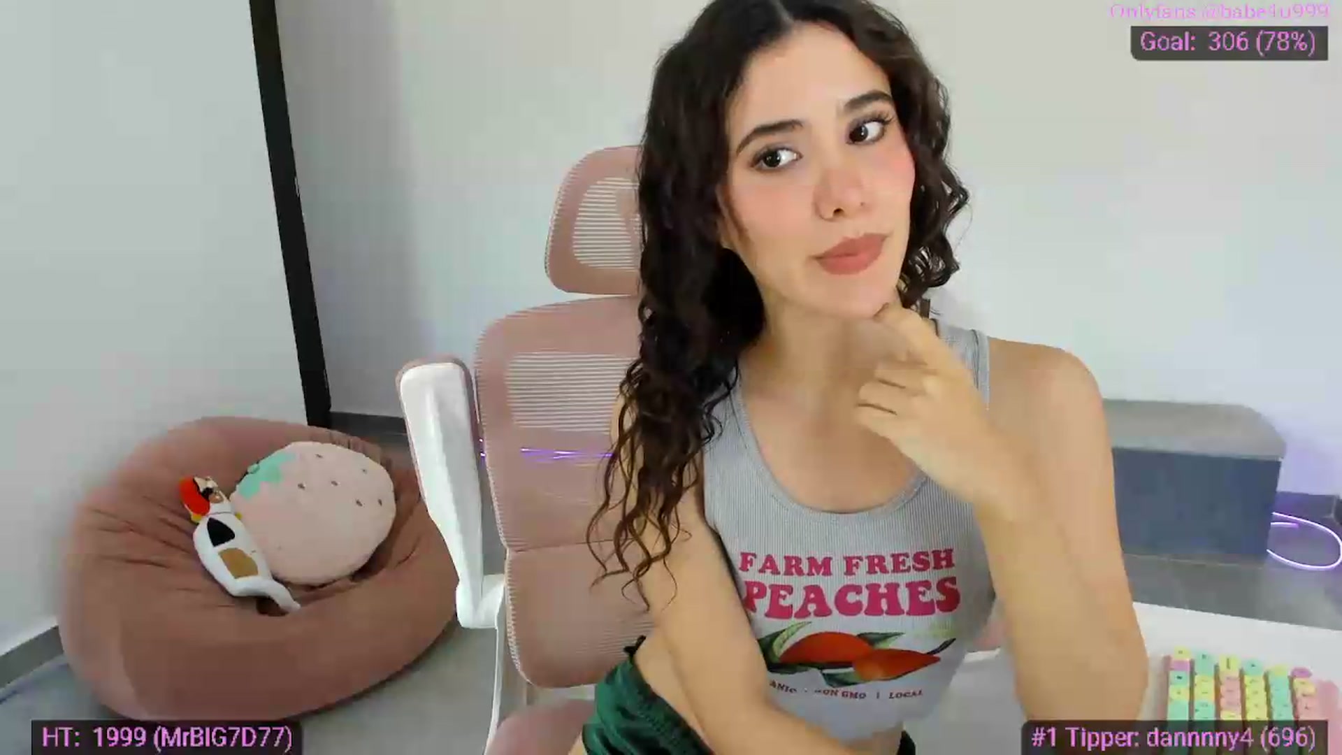 Gallery image thumbnail from MiauuB's myfreecams stream on, 07/29/2026, 21:02 image 16 of 20