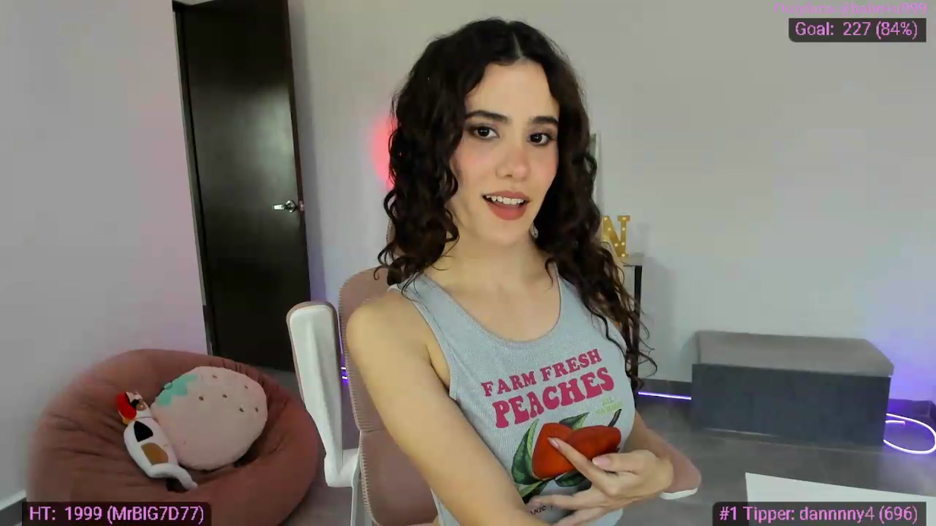 Gallery image thumbnail from MiauuB's myfreecams stream on, 07/29/2026, 23:55 image 12 of 20