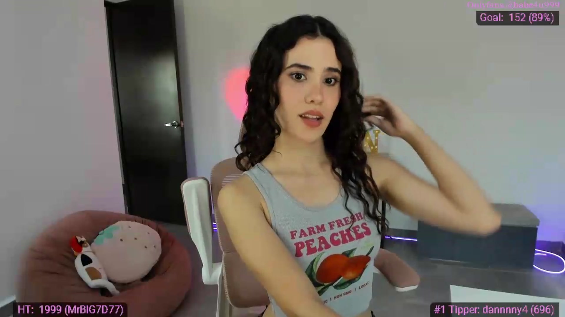 Gallery image thumbnail from MiauuB's myfreecams stream on, 07/29/2026, 23:55 image 15 of 20