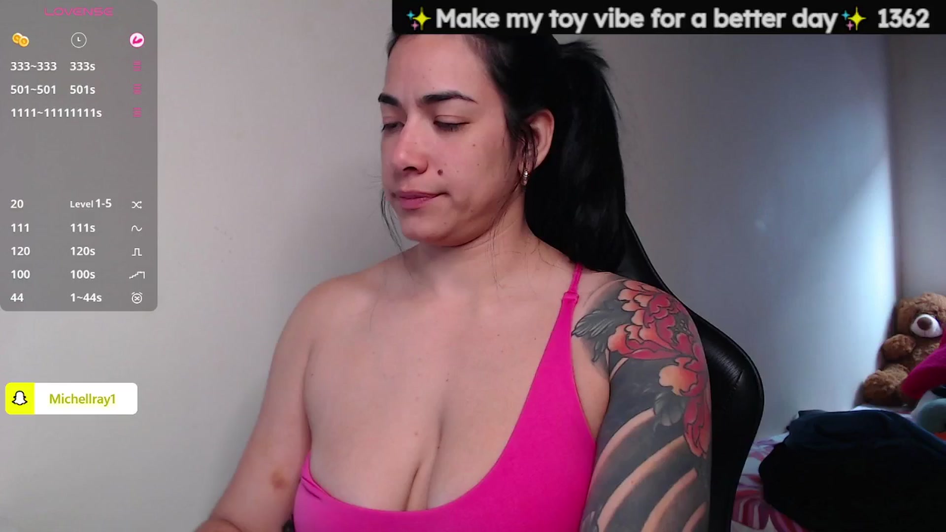 Gallery image thumbnail from MichellRay's myfreecams stream on, 02/01/2026, 19:02 image 20 of 20