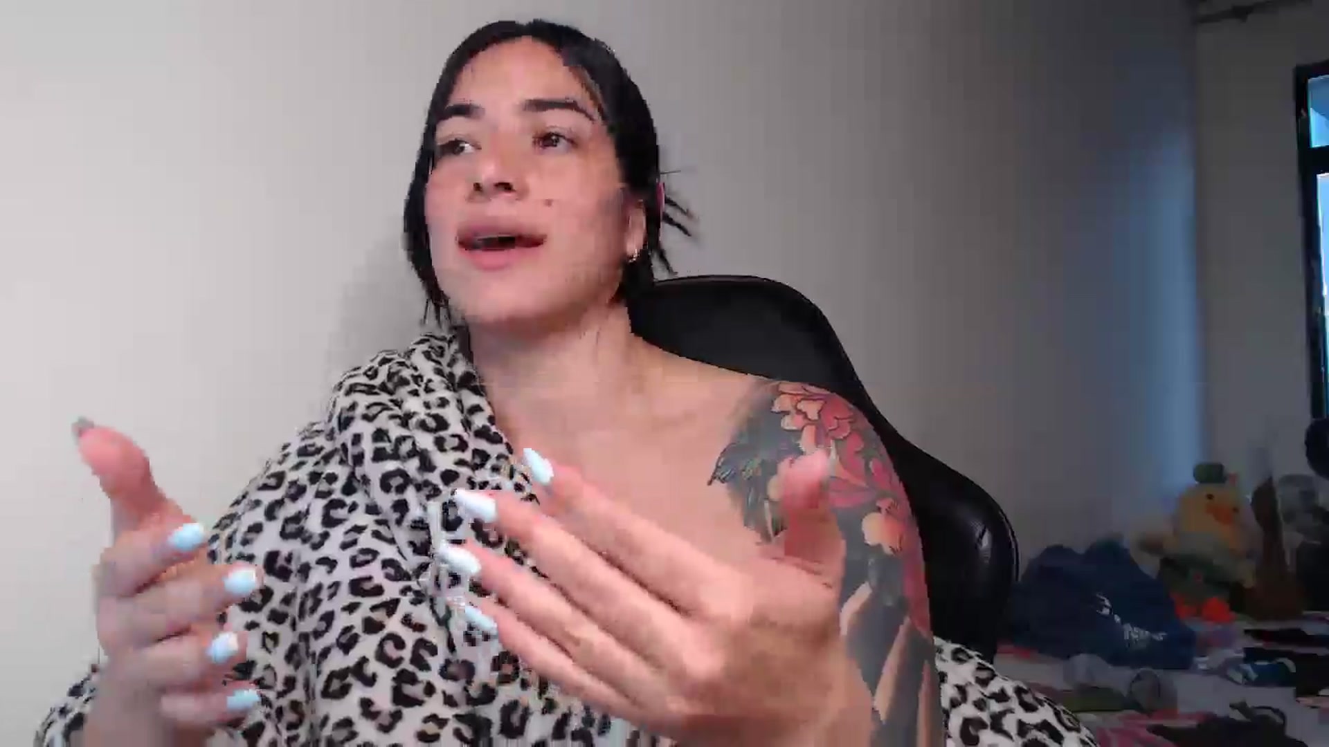 Gallery image thumbnail from MichellRay's myfreecams stream on, 02/19/2026, 20:12 image 12 of 20