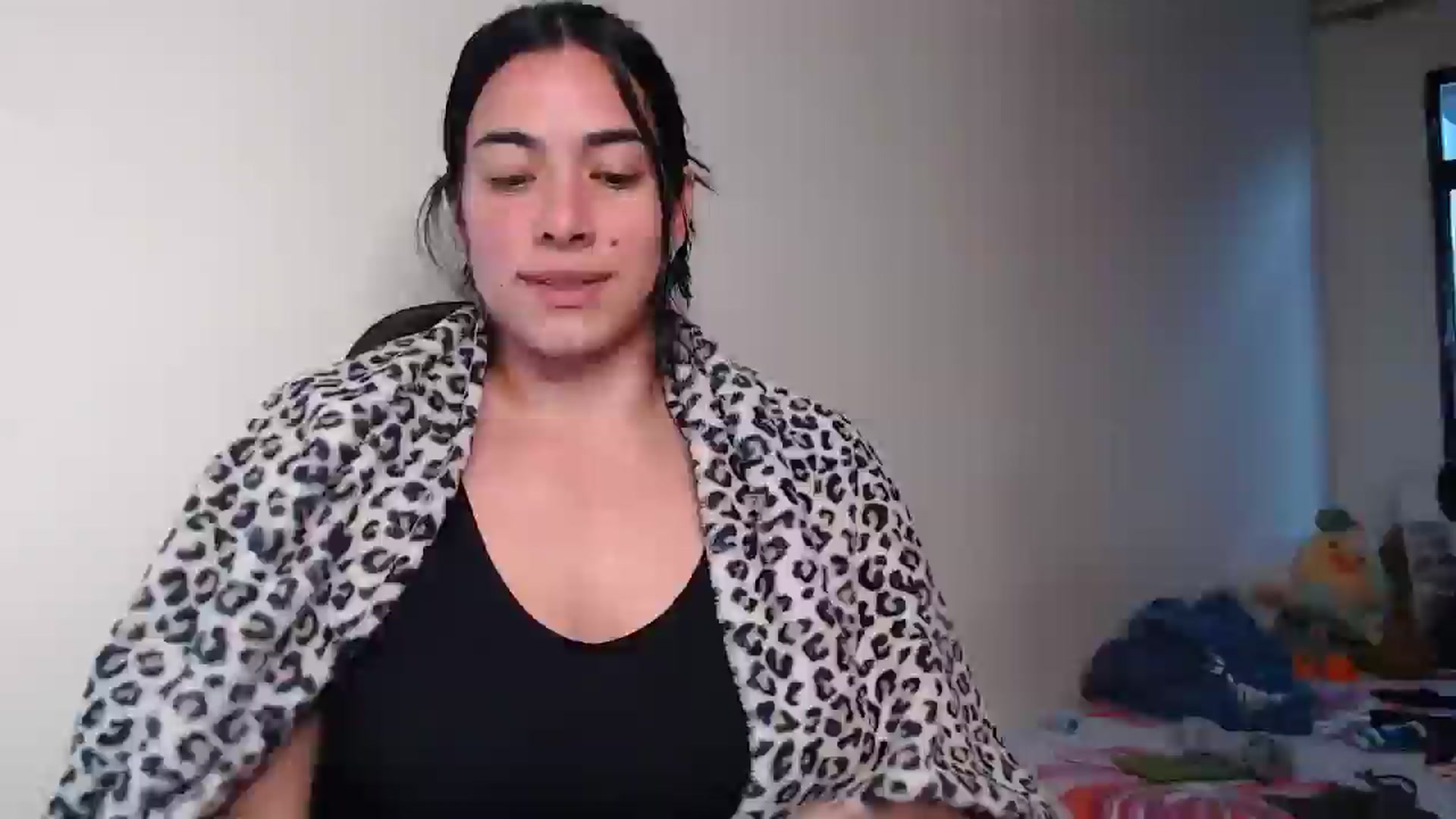 Gallery image thumbnail from MichellRay's myfreecams stream on, 02/19/2026, 20:12 image 14 of 20
