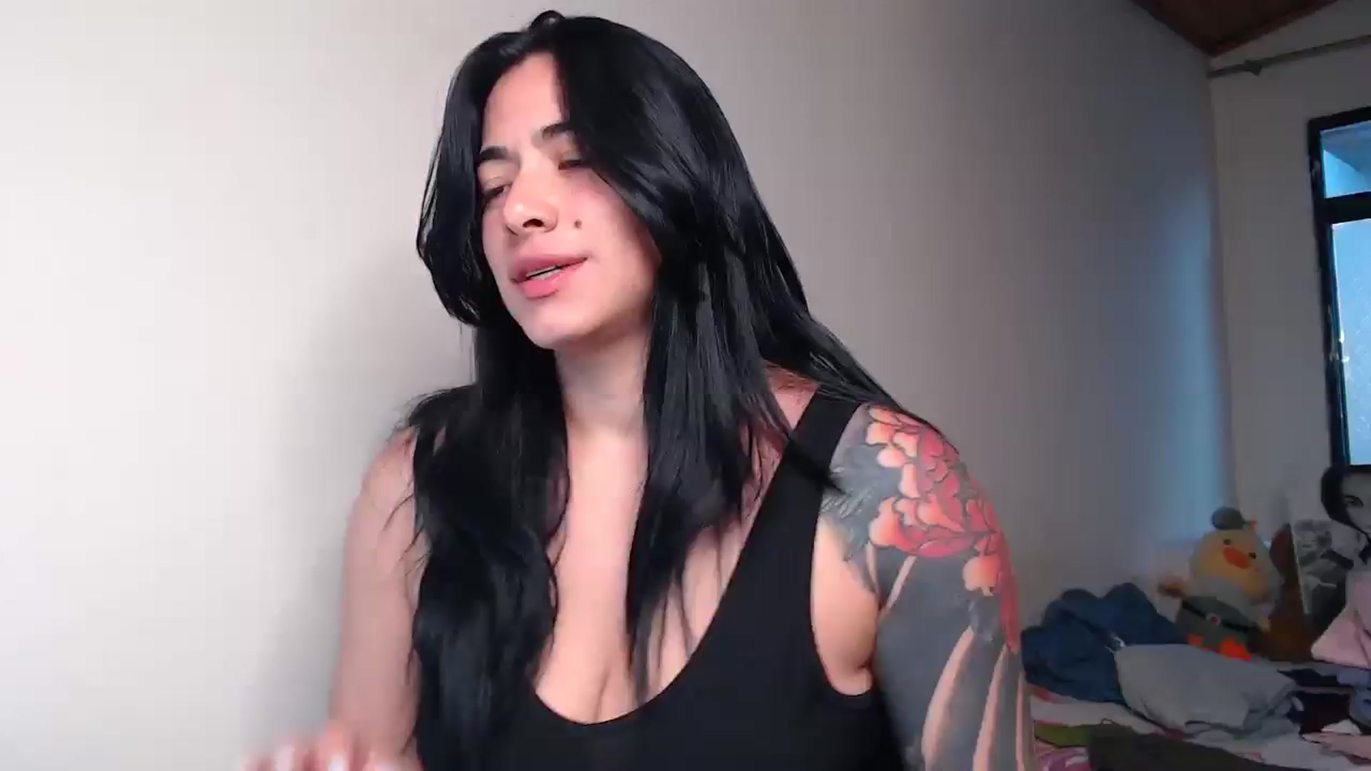 Gallery image thumbnail from MichellRay's myfreecams stream on, 02/19/2026, 20:12 image 1 of 20