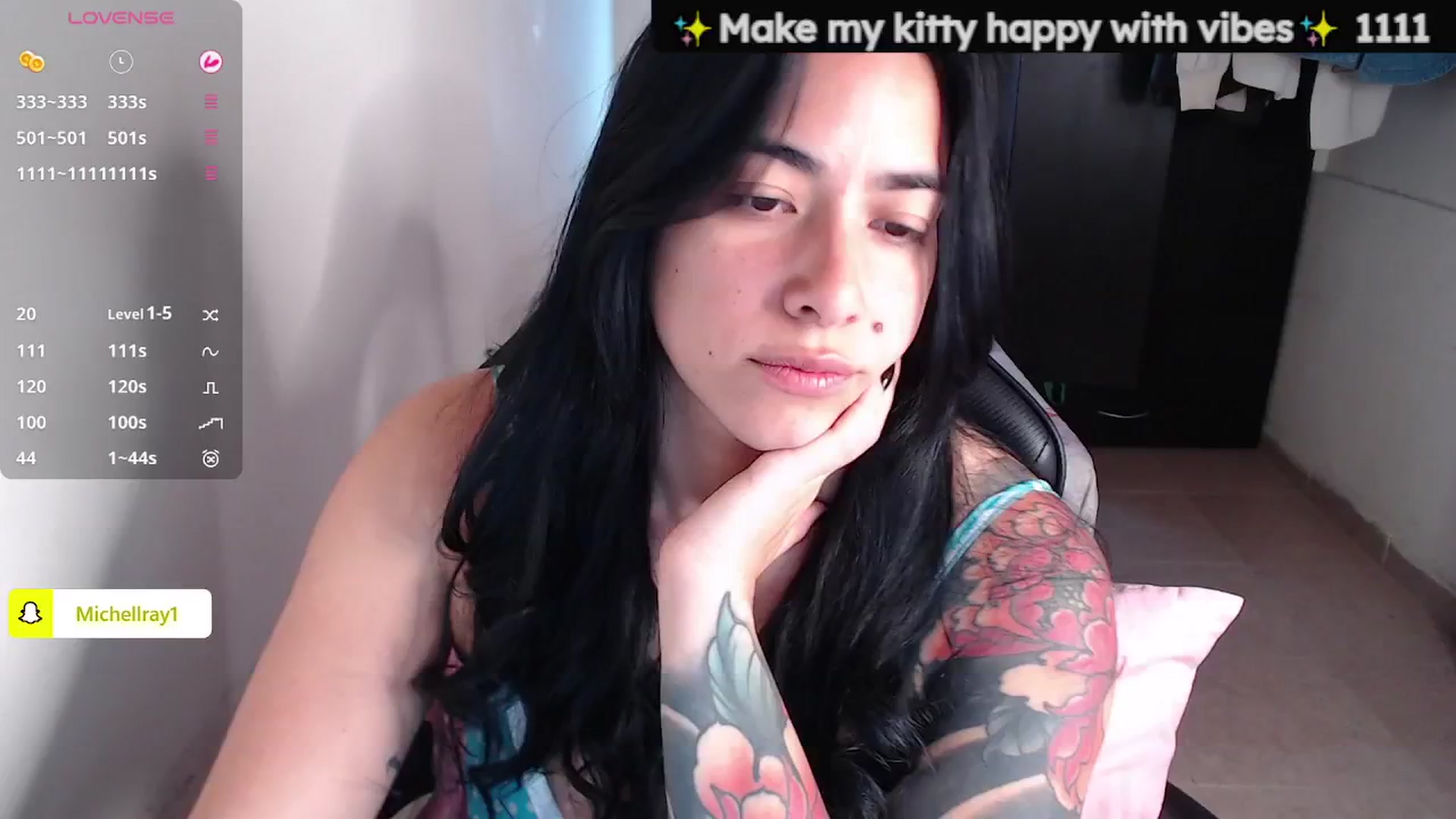 Gallery image thumbnail from MichellRay's myfreecams stream on, 03/08/2026, 19:25 image 1 of 20