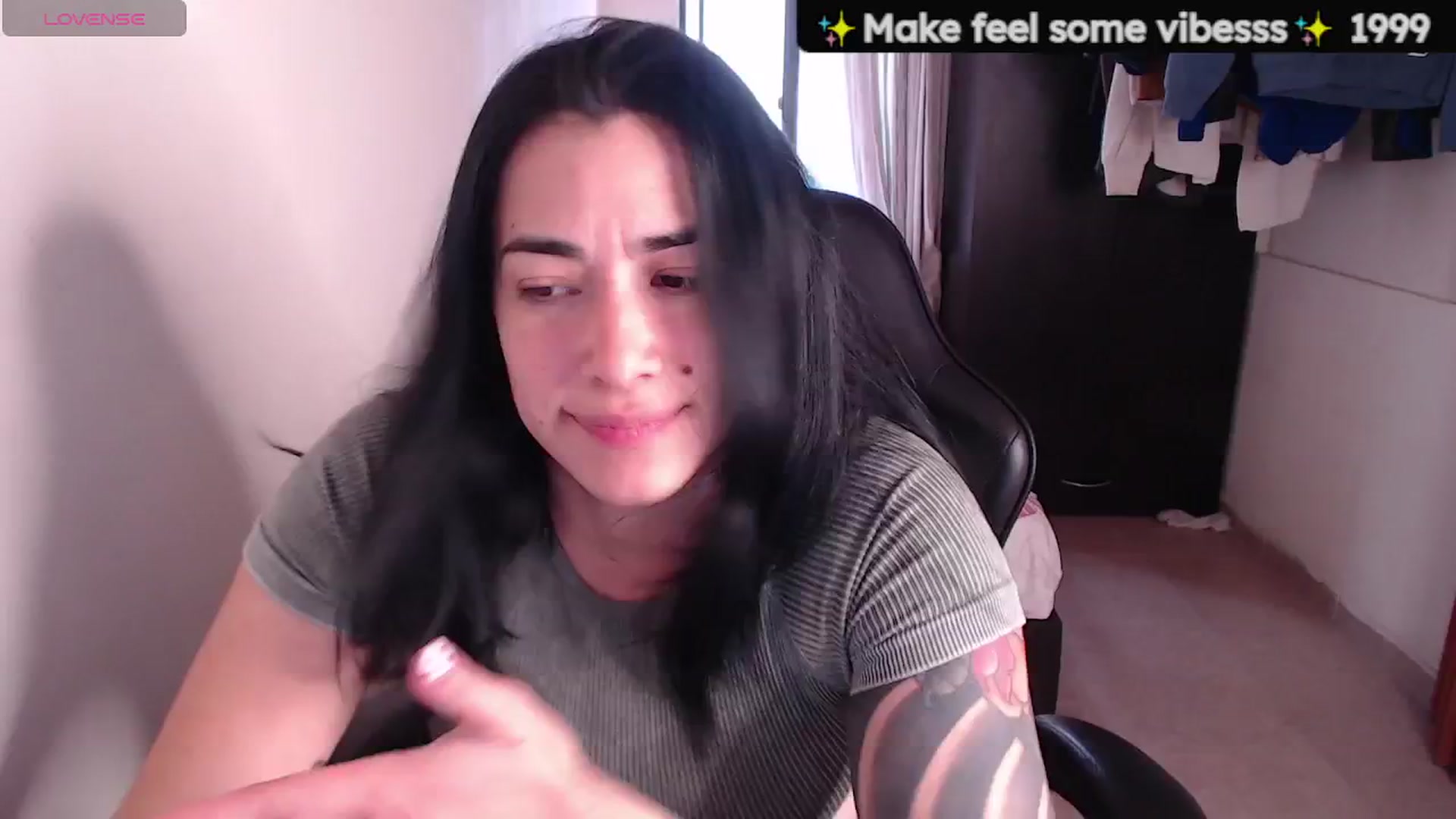 Gallery image thumbnail from MichellRay's myfreecams stream on, 04/13/2026, 19:10 image 9 of 20