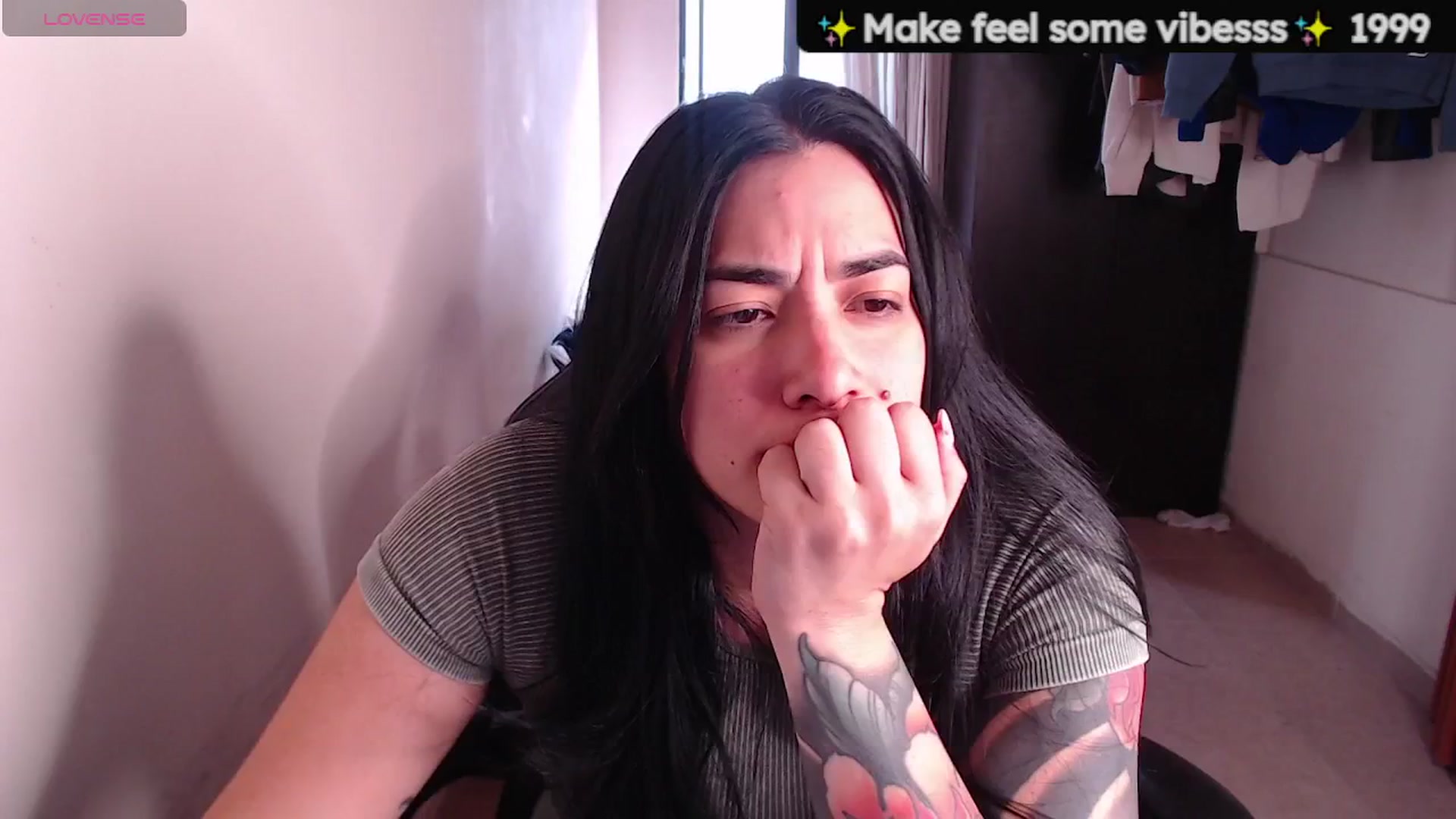 Gallery image thumbnail from MichellRay's myfreecams stream on, 04/13/2026, 19:10 image 18 of 20