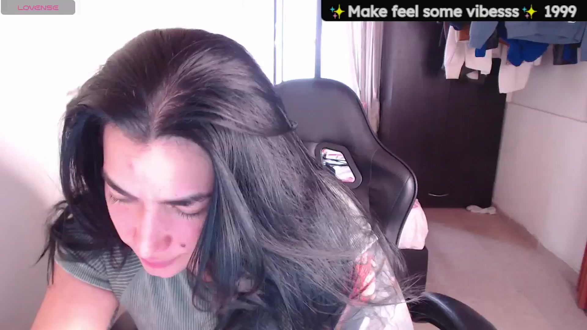 Gallery image thumbnail from MichellRay's myfreecams stream on, 04/13/2026, 19:10 image 2 of 20