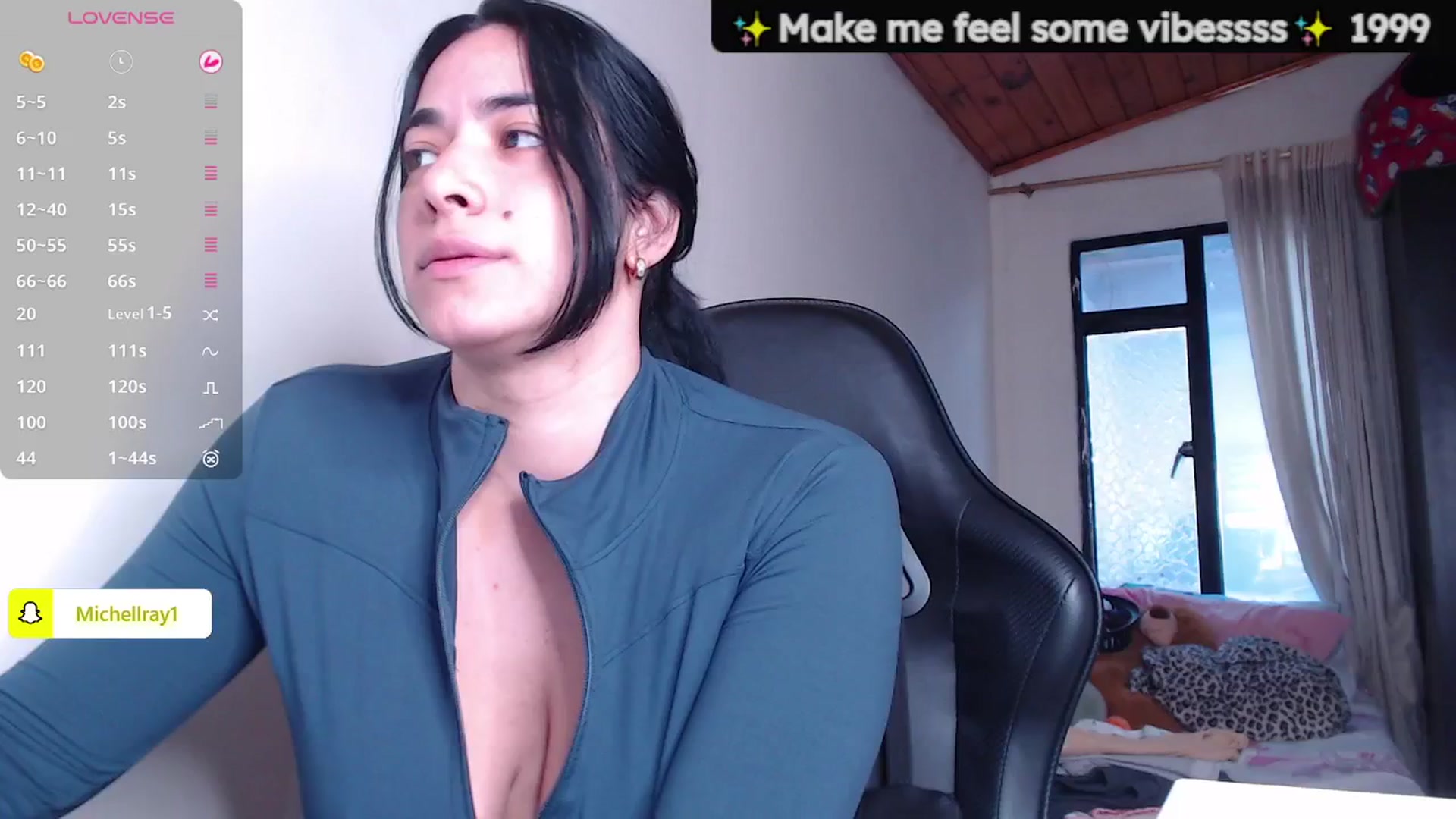 Gallery image thumbnail from MichellRay's myfreecams stream on, 05/02/2026, 18:20 image 19 of 20