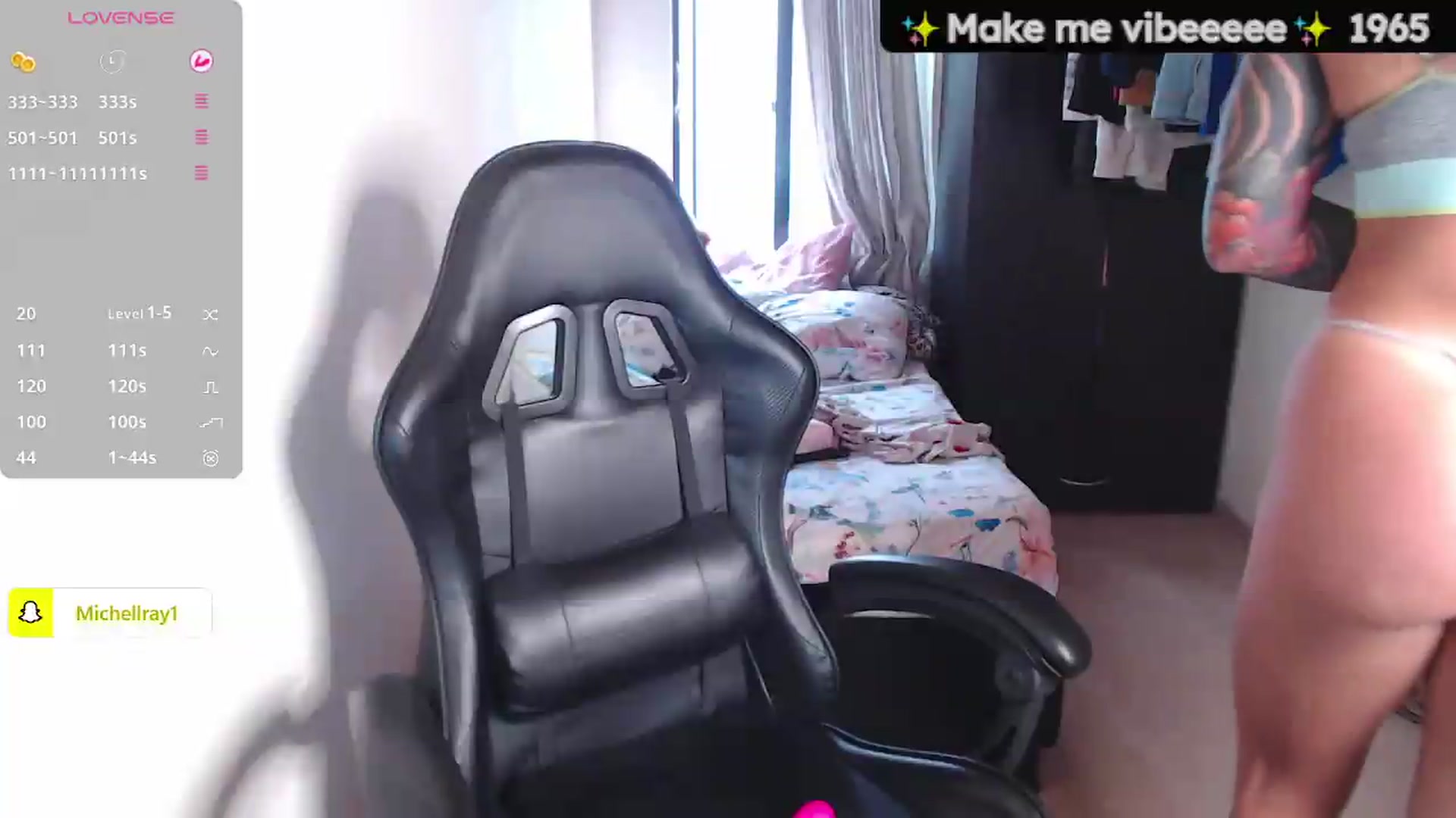 Gallery image thumbnail from MichellRay's myfreecams stream on, 05/22/2026, 18:53 image 8 of 20