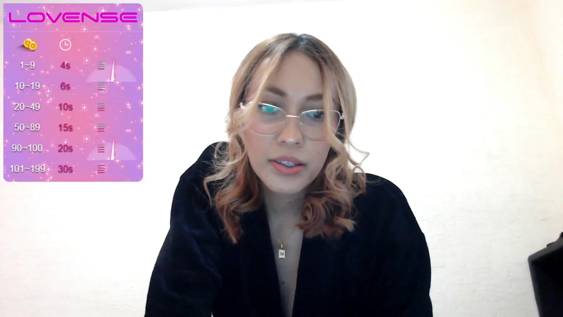 Gallery image thumbnail from MichelleFerry's myfreecams stream on, 11/19/2022, 18:13 image 1 of 20