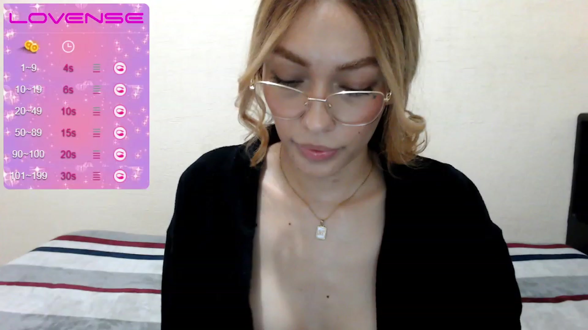 Gallery image thumbnail from MichelleFerry's myfreecams stream on, 11/19/2022, 01:31 image 12 of 20