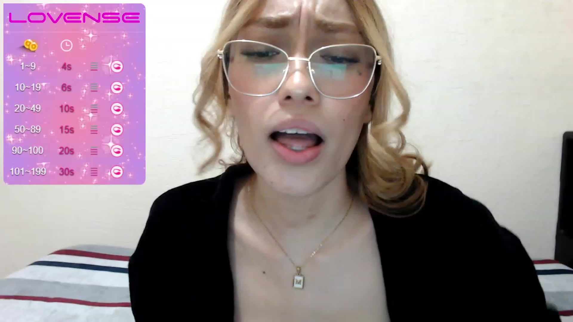 Gallery image thumbnail from MichelleFerry's myfreecams stream on, 11/19/2022, 01:31 image 8 of 20
