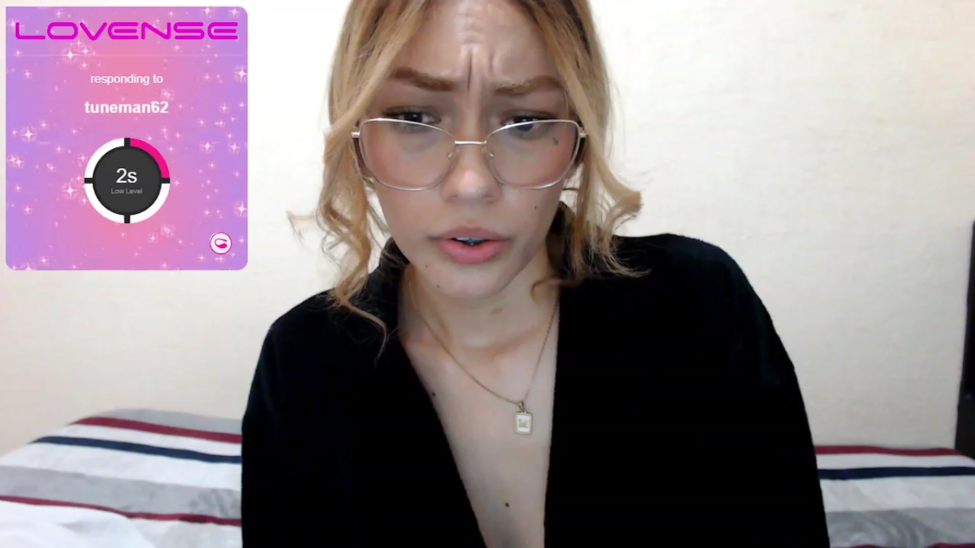 Gallery image thumbnail from MichelleFerry's myfreecams stream on, 11/19/2022, 02:52 image 15 of 20