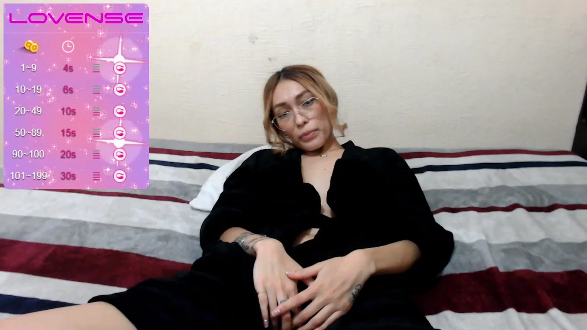 Gallery image thumbnail from MichelleFerry's myfreecams stream on, 11/19/2022, 03:26 image 19 of 20
