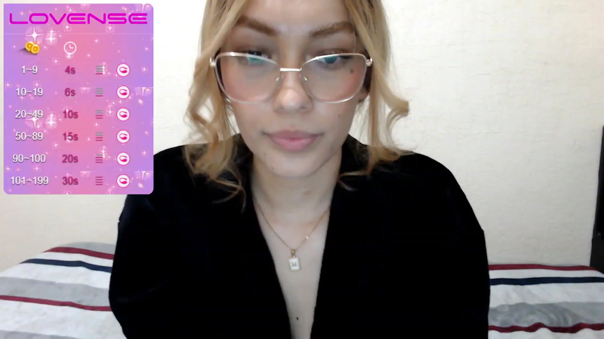 Gallery image thumbnail from MichelleFerry's myfreecams stream on, 11/19/2022, 03:26 image 15 of 20