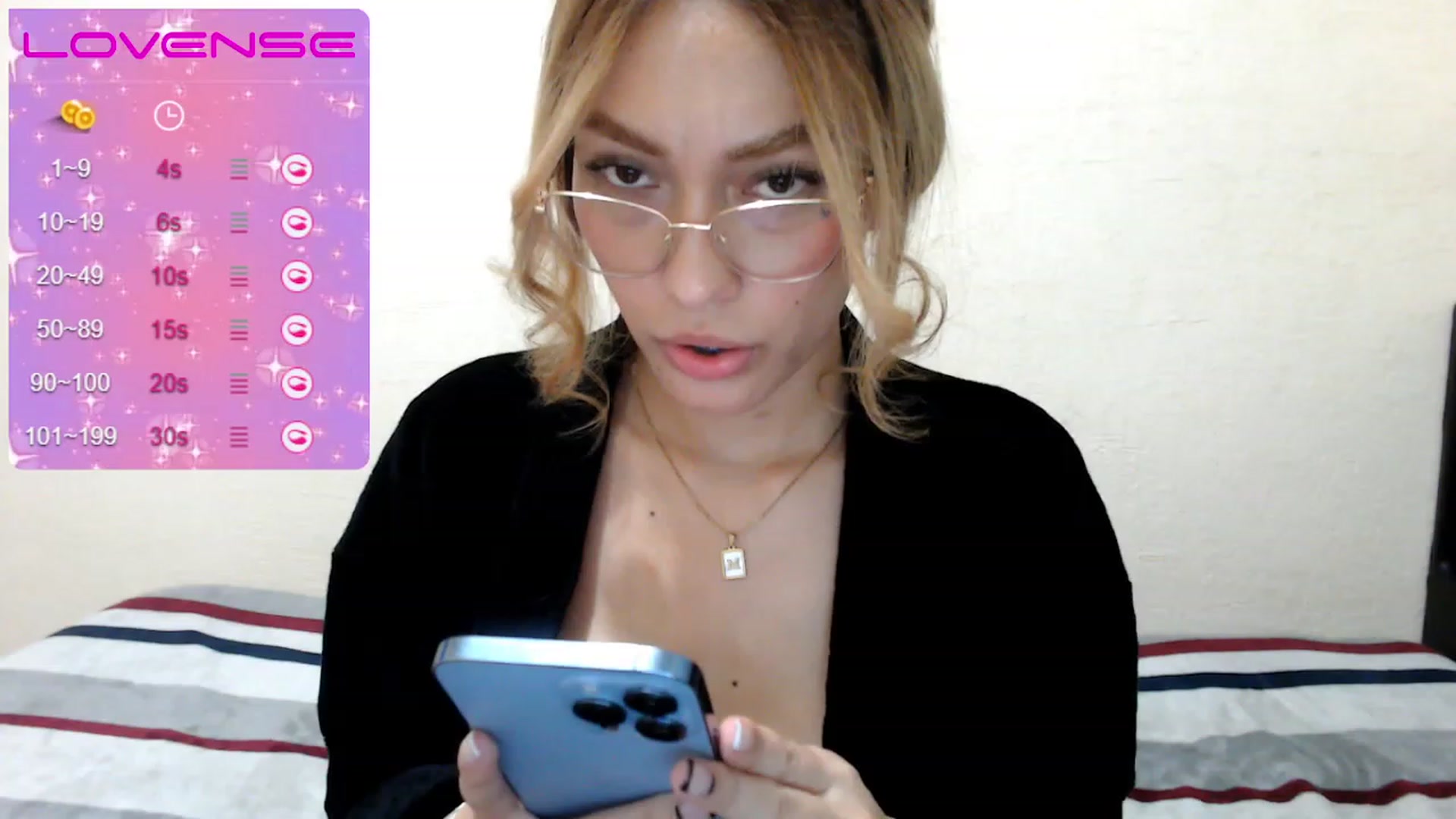 Gallery image thumbnail from MichelleFerry's myfreecams stream on, 11/19/2022, 03:26 image 12 of 20