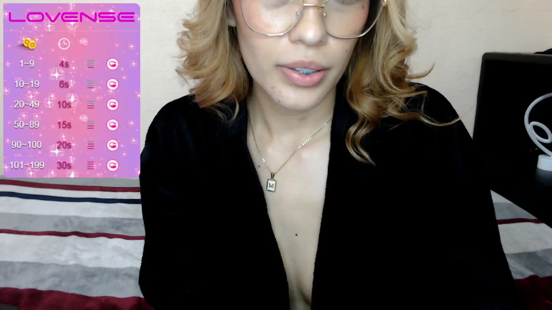 Gallery image thumbnail from MichelleFerry's myfreecams stream on, 11/19/2022, 04:57 image 14 of 20