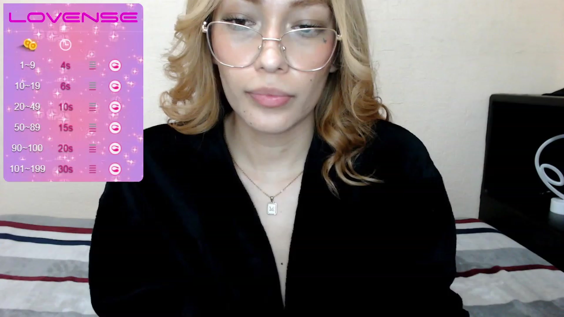 Gallery image thumbnail from MichelleFerry's myfreecams stream on, 11/19/2022, 04:57 image 8 of 20