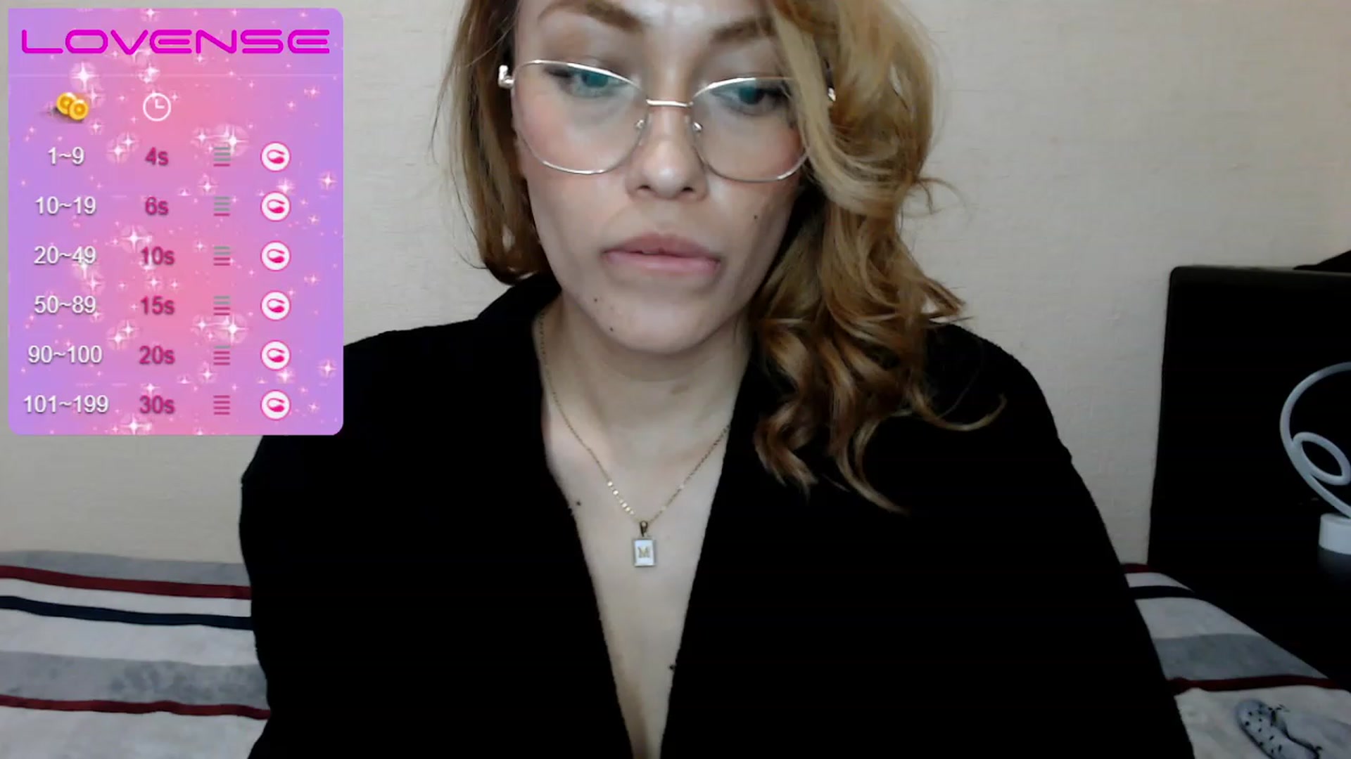 Gallery image thumbnail from MichelleFerry's myfreecams stream on, 11/19/2022, 04:57 image 4 of 20
