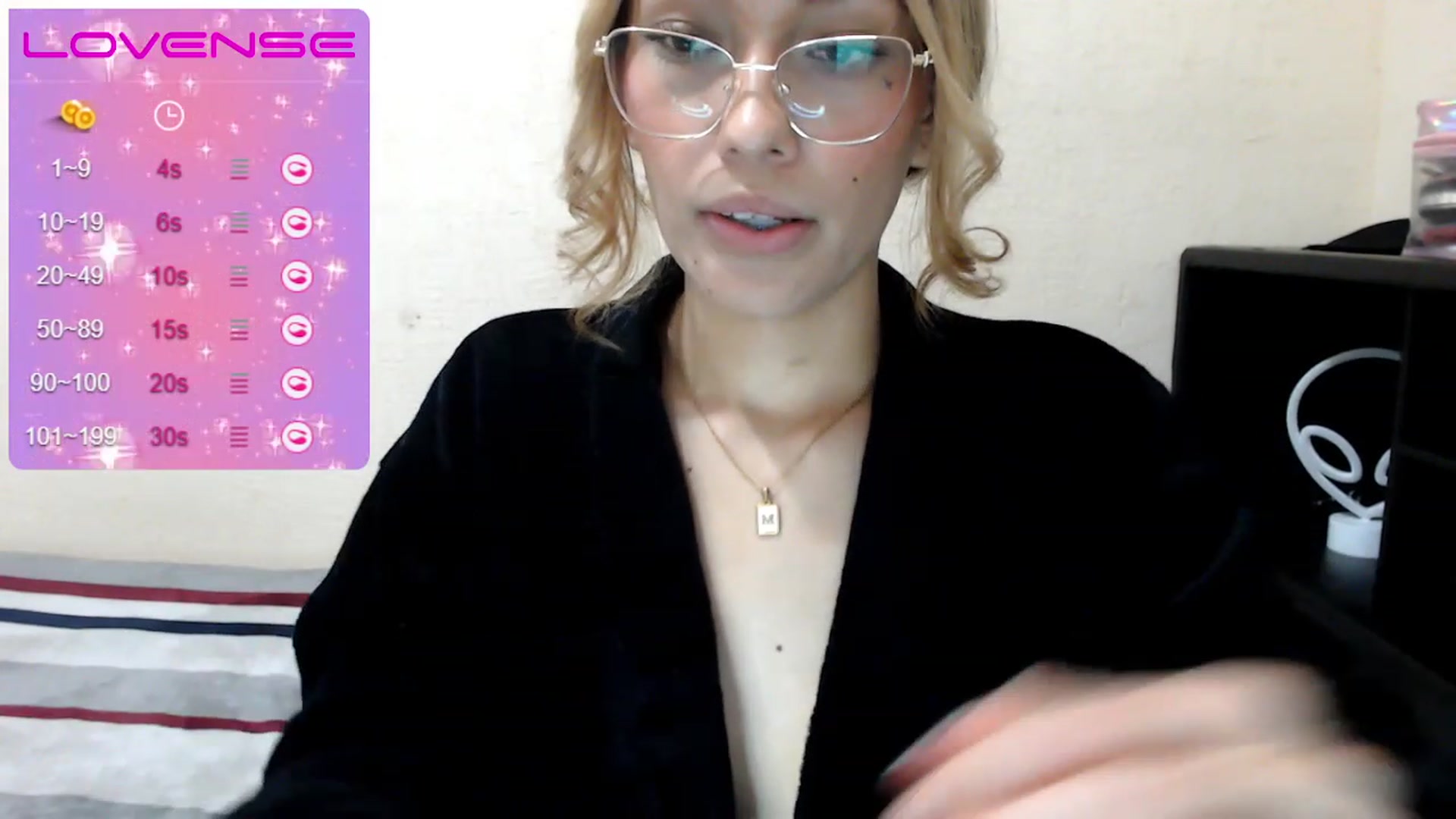 Gallery image thumbnail from MichelleFerry's myfreecams stream on, 11/19/2022, 08:36 image 5 of 20
