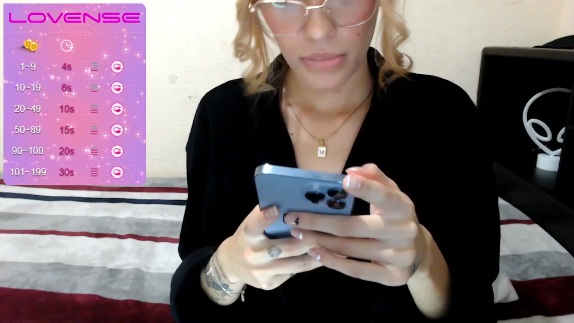 Gallery image thumbnail from MichelleFerry's myfreecams stream on, 11/19/2022, 08:36 image 1 of 20
