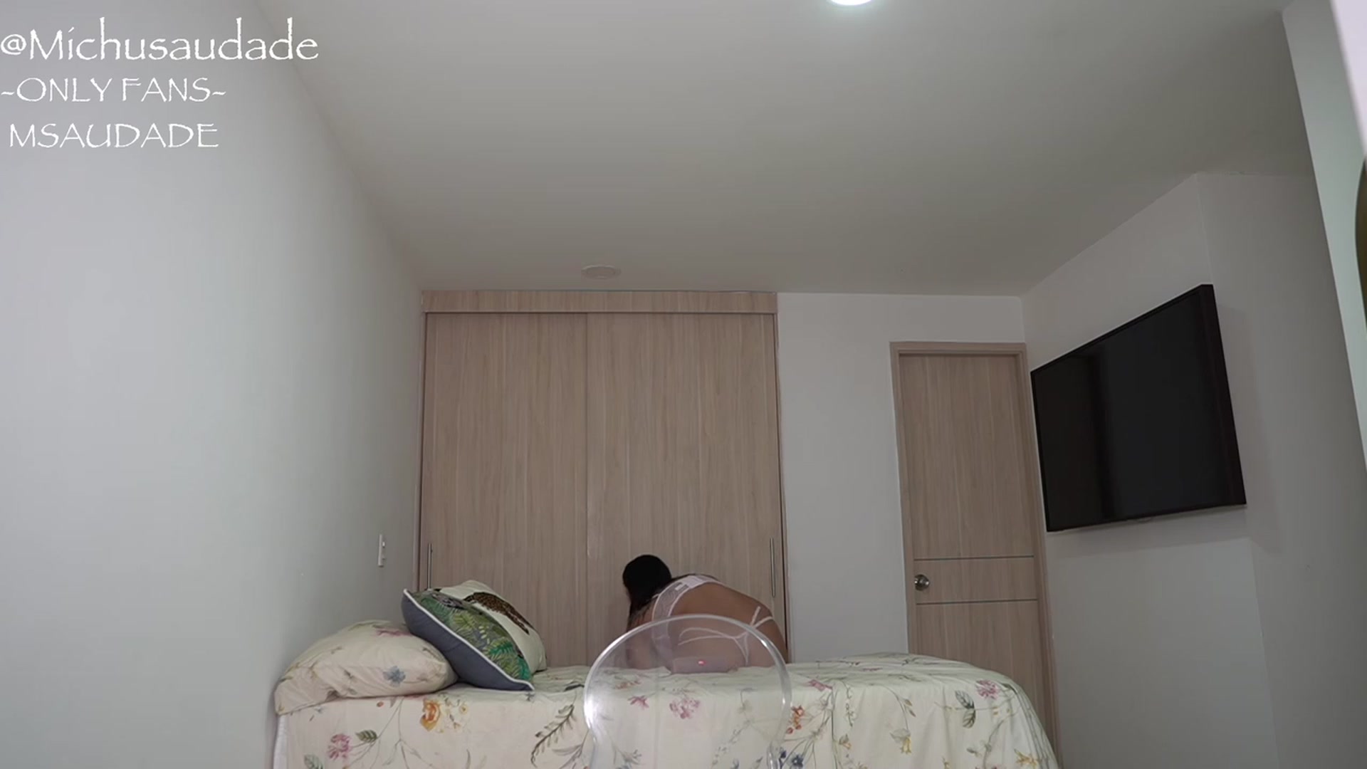 Gallery image thumbnail from Michusaudade's myfreecams stream on, 12/12/2022, 23:07 image 14 of 20