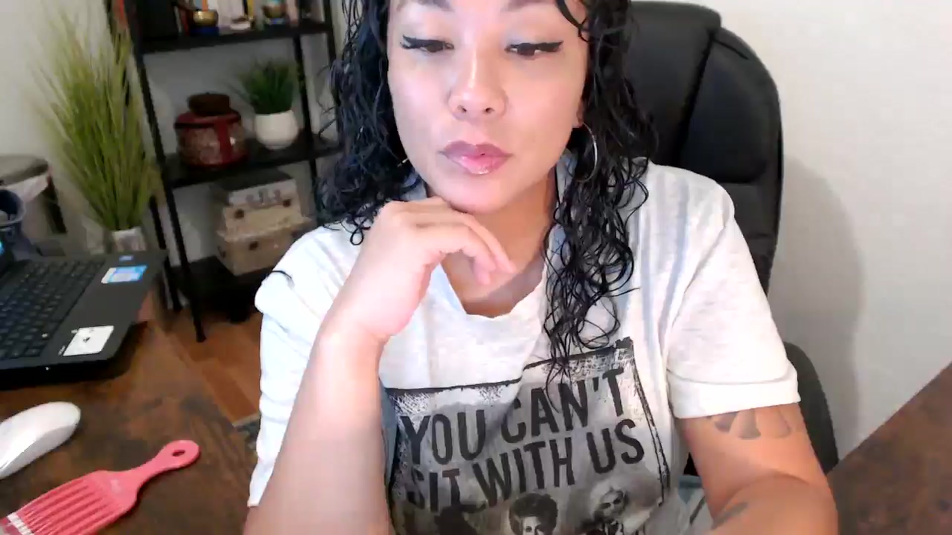 Gallery image thumbnail from MickaylaMinx's myfreecams stream on, 09/13/2024, 15:33 image 3 of 20