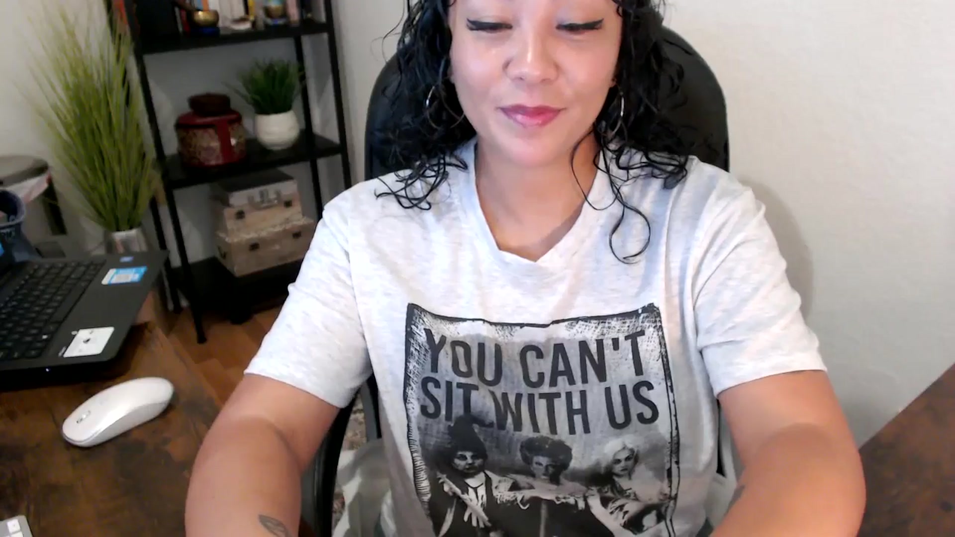 Gallery image thumbnail from MickaylaMinx's myfreecams stream on, 09/13/2024, 15:33 image 17 of 20
