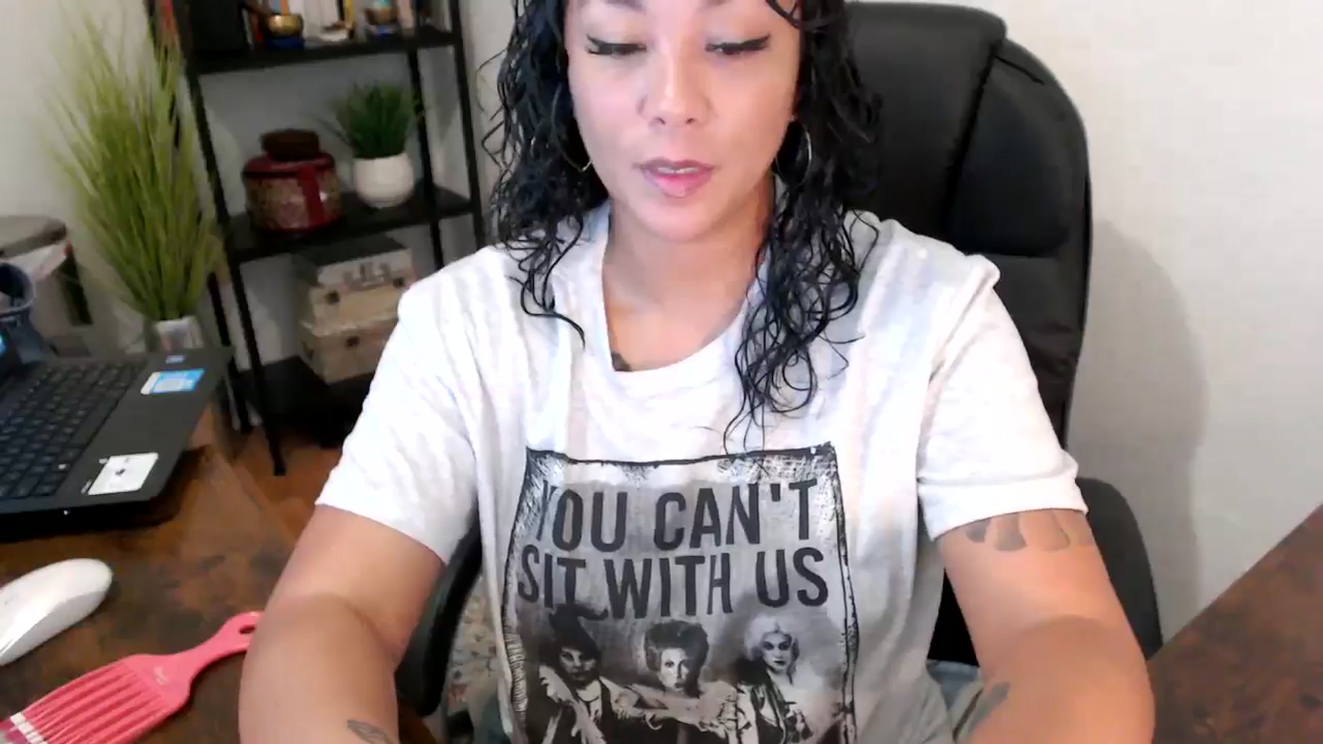 Gallery image thumbnail from MickaylaMinx's myfreecams stream on, 09/13/2024, 15:33 image 5 of 20