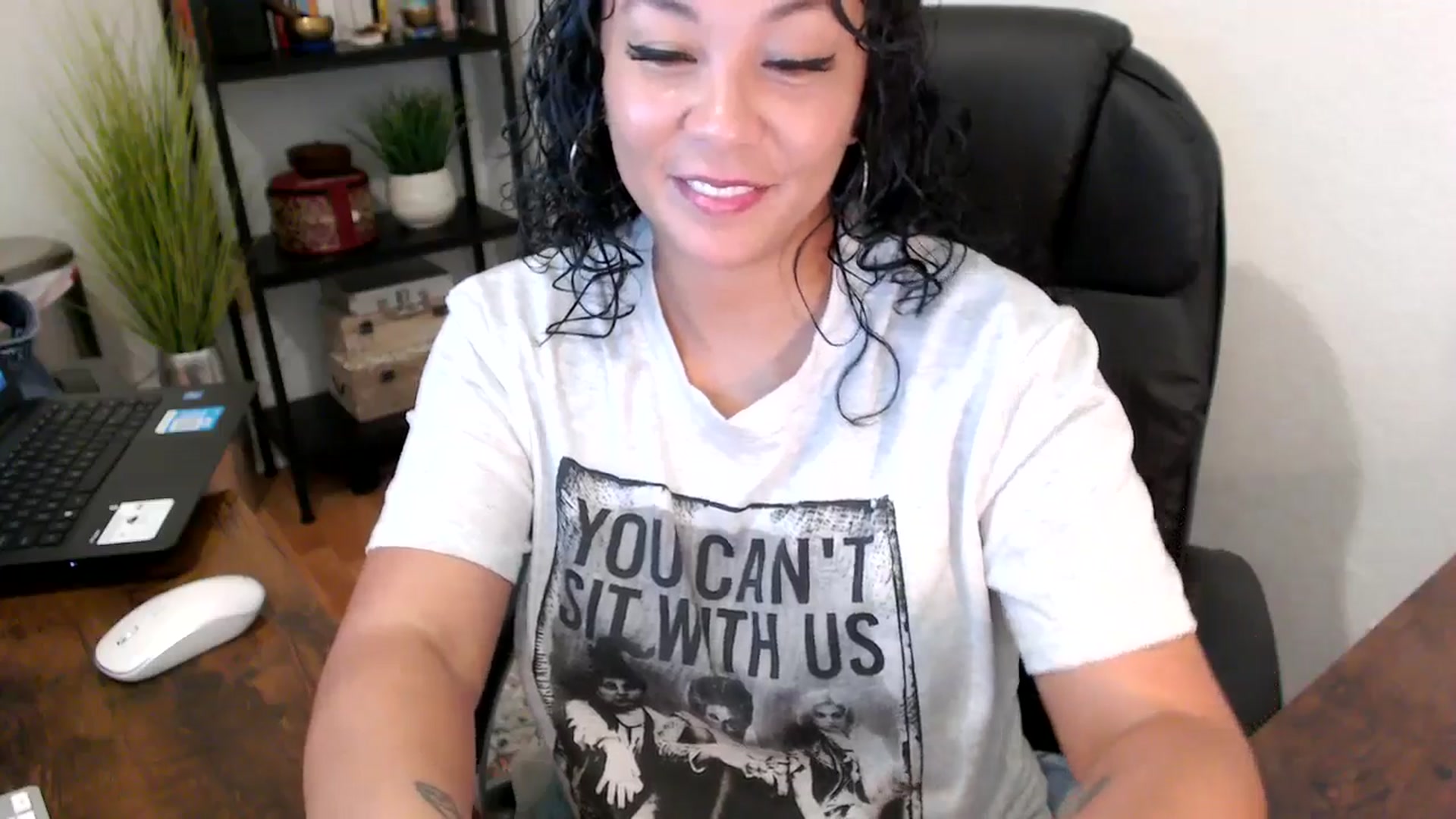 Gallery image thumbnail from MickaylaMinx's myfreecams stream on, 09/13/2024, 15:33 image 18 of 20